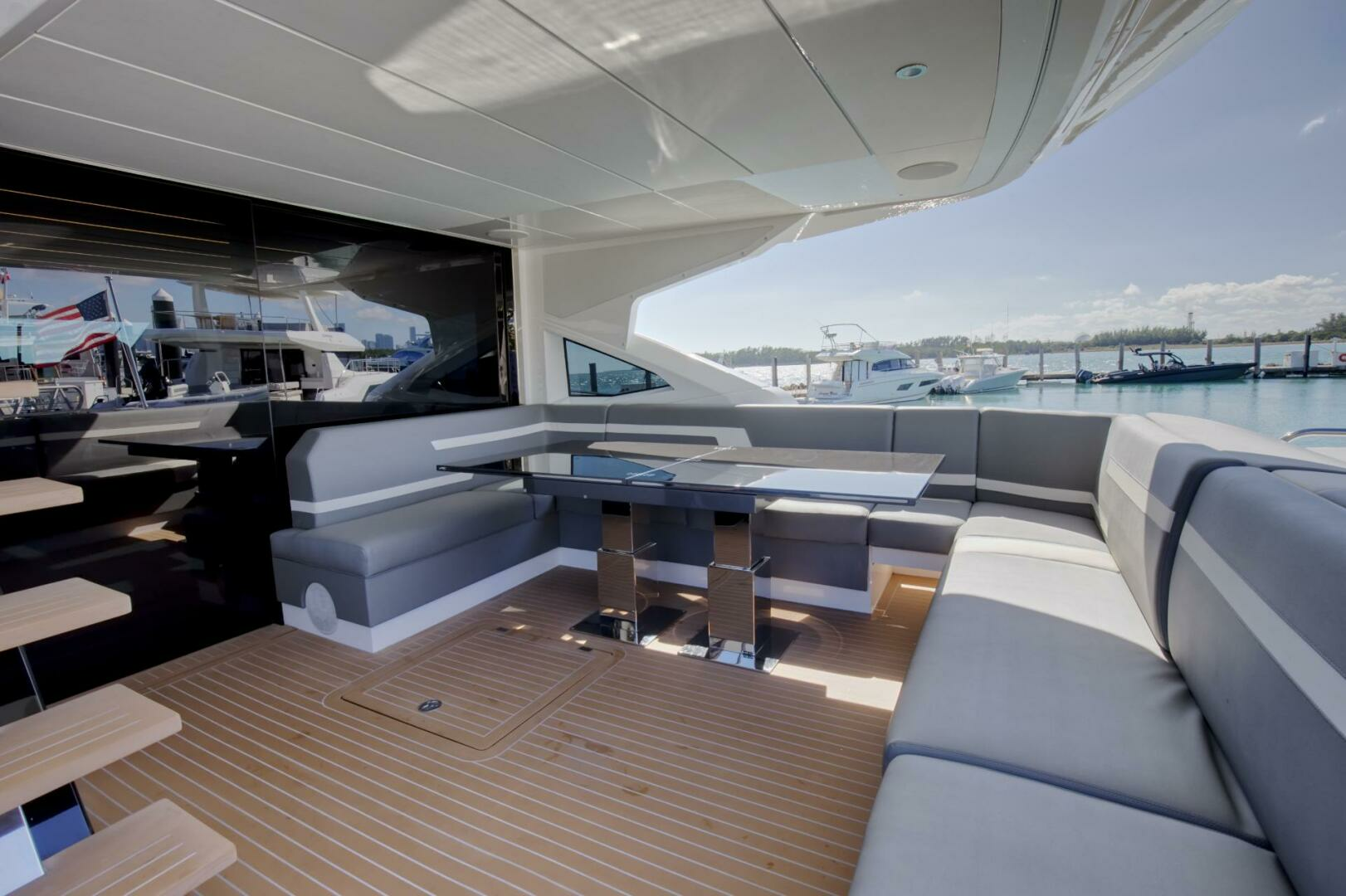 2023 Sunseeker Sport Yacht - Image 17