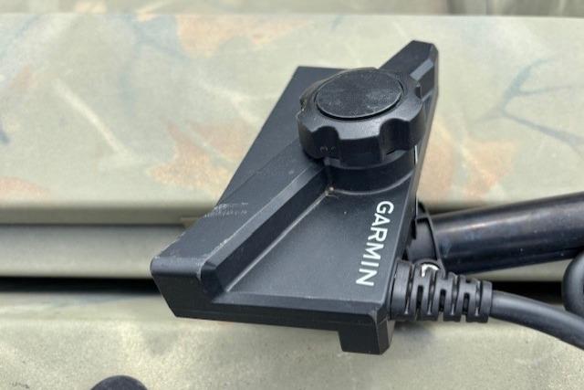 Garmin device mounted on 2017 Tracker Grizzly 1654 MVX Sportsman boat.