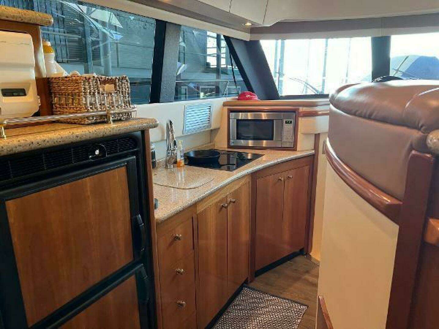 2001 Carver 450 Voyager Pilothouse - Image 80