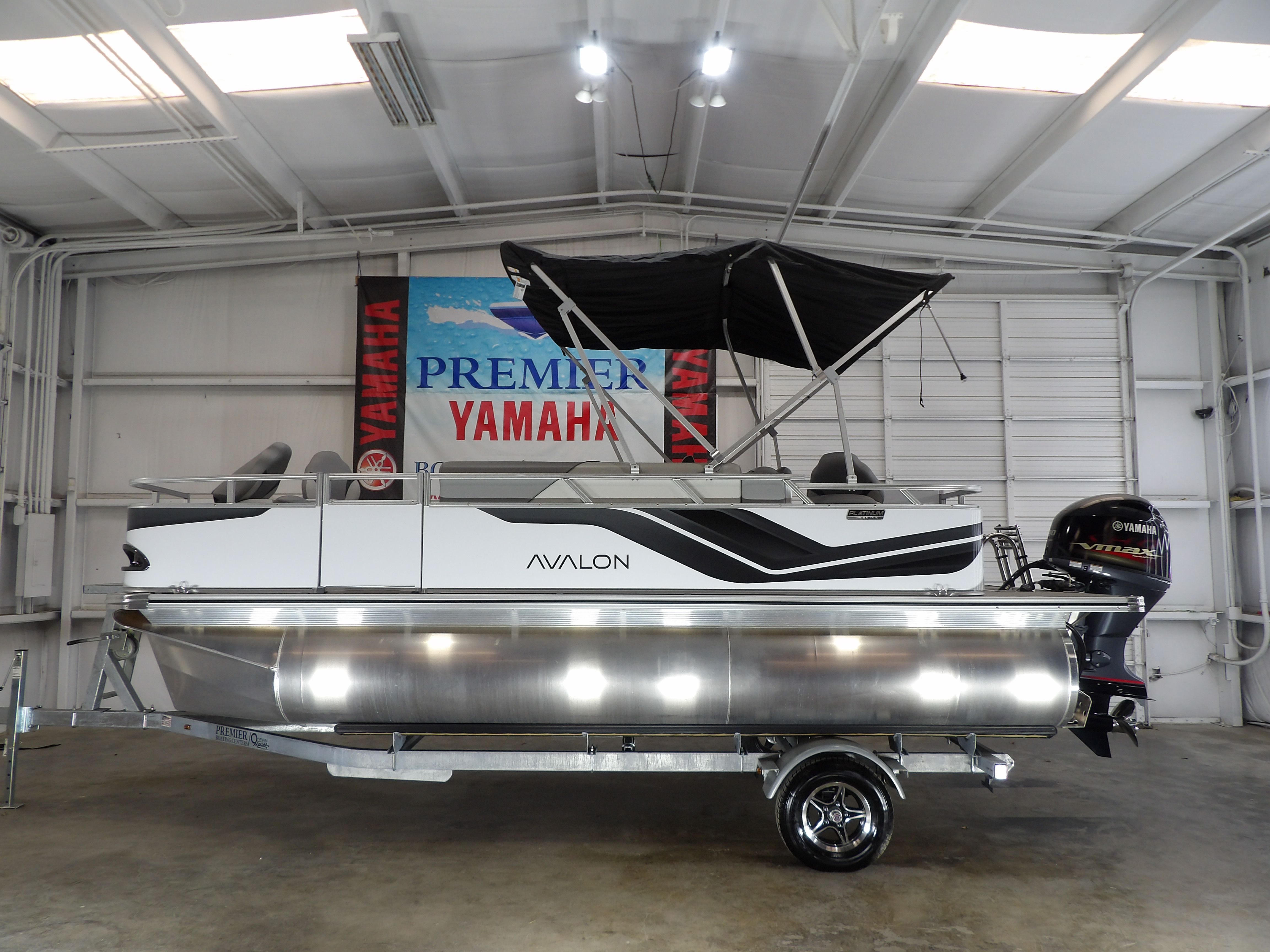 2026 Avalon Venture Quad Fish - 19'