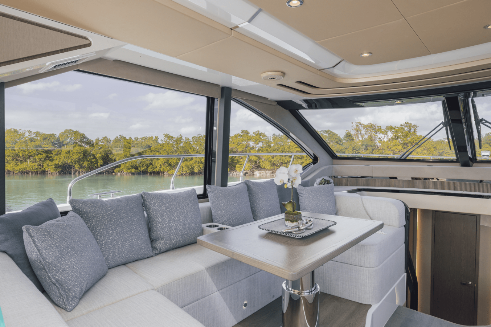 2027 Cruisers Yachts 57 FLY - Image 60