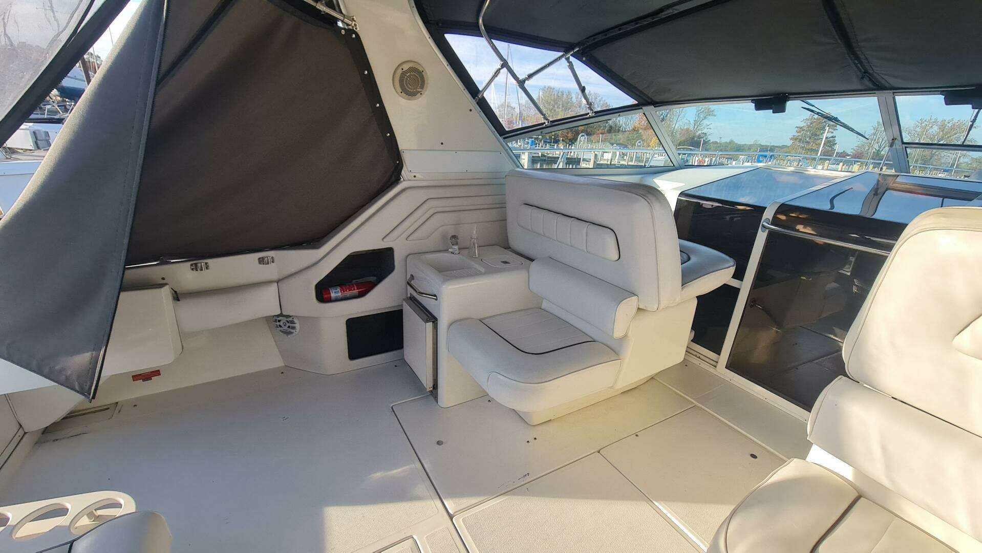 1995 Sea Ray 400 Express - Image 5