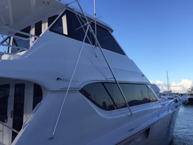 2004 Hatteras Sportfisher - 12