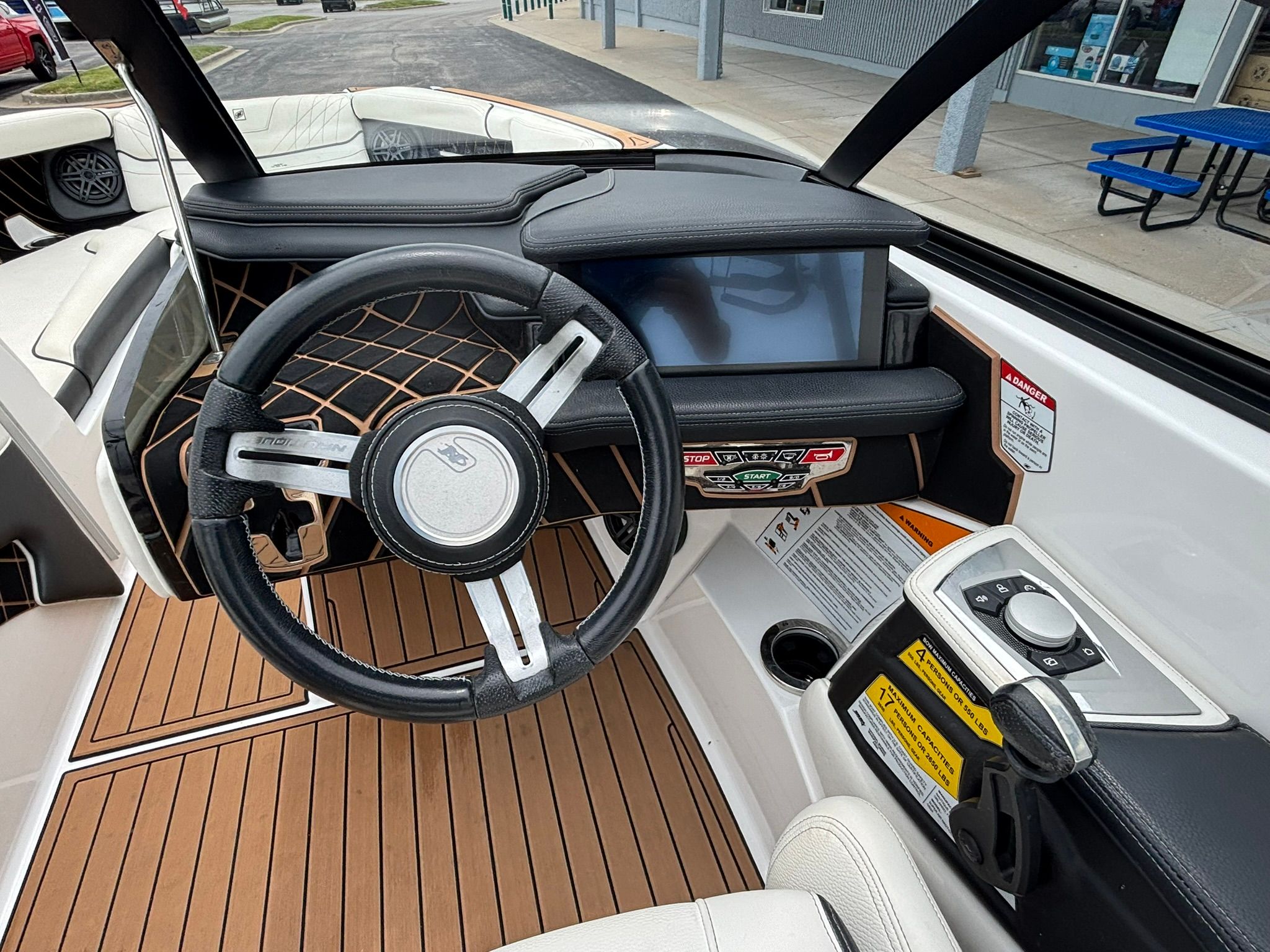 2020 Nautique GS24 - 8