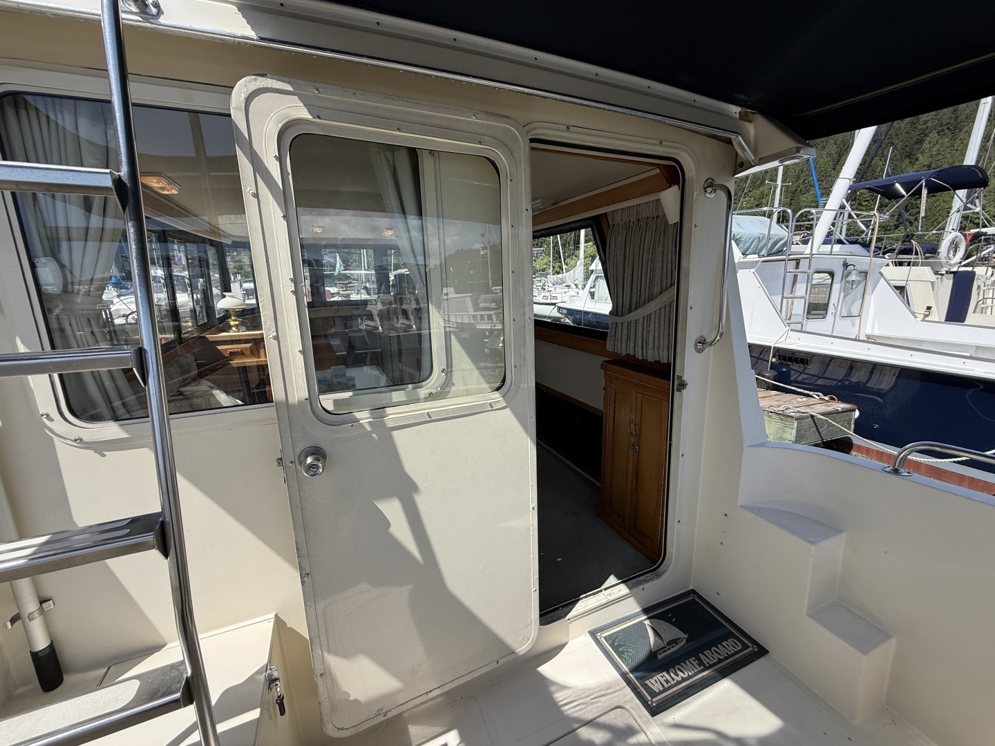 1994 Camano 31 Troll - Image 28