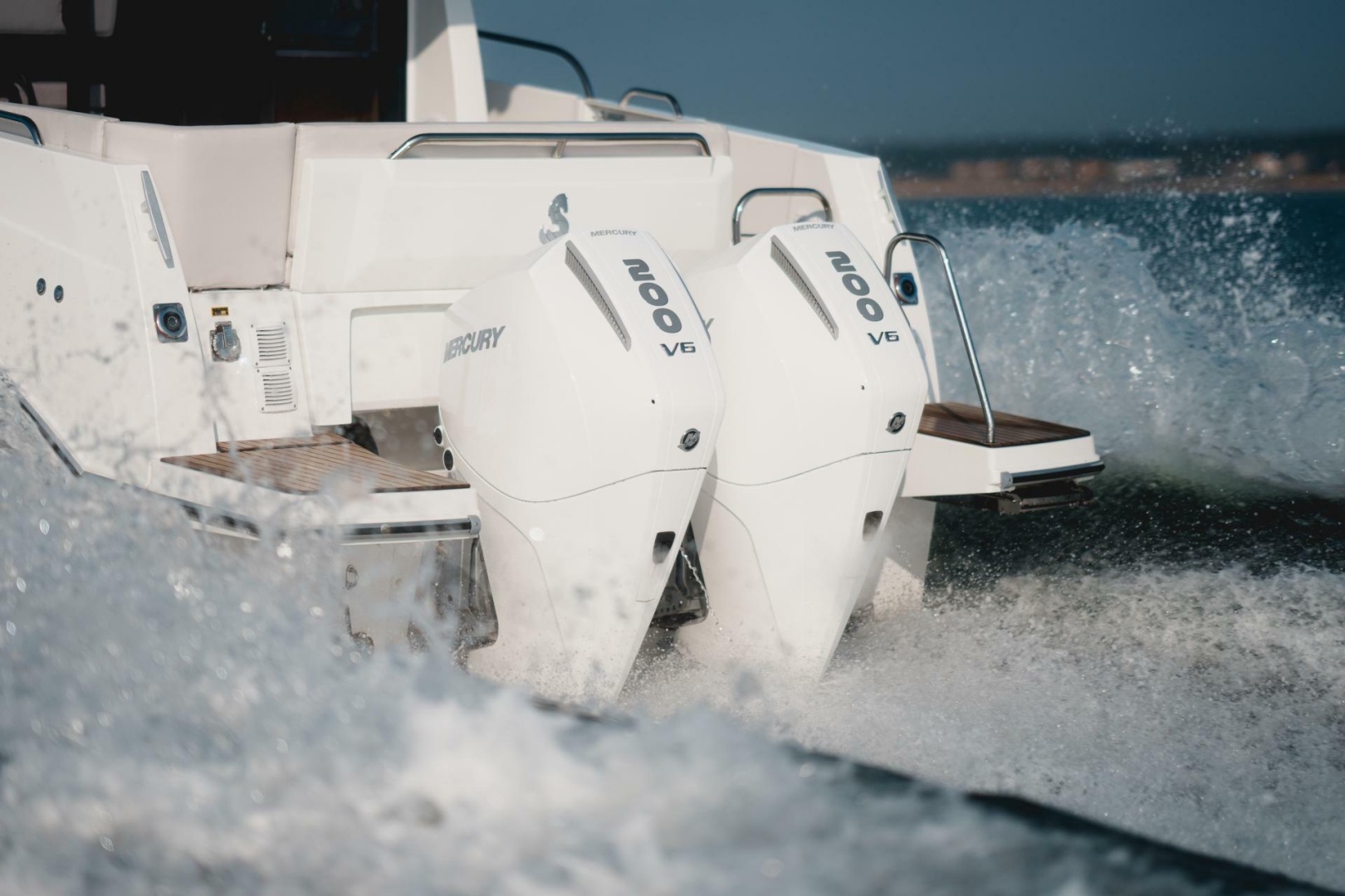 2027 Beneteau Antares 9 - Image 18