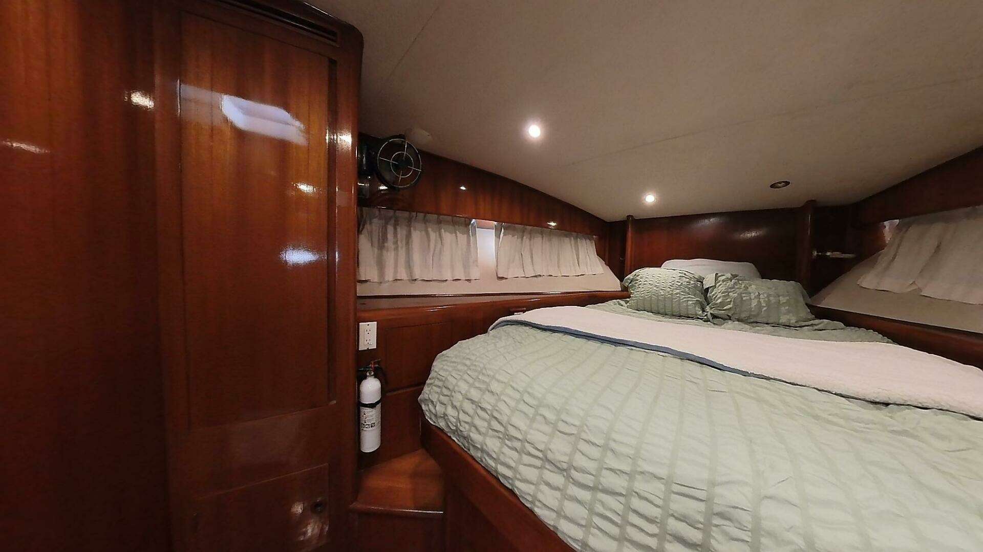 1998 Ocean Alexander 500 Sport Sedan - Image 31