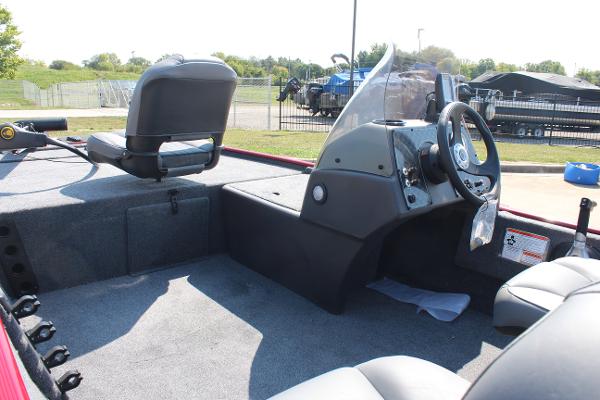 2025 Tracker Bass Tracker Classic XL boat interior with steering console and seating.
