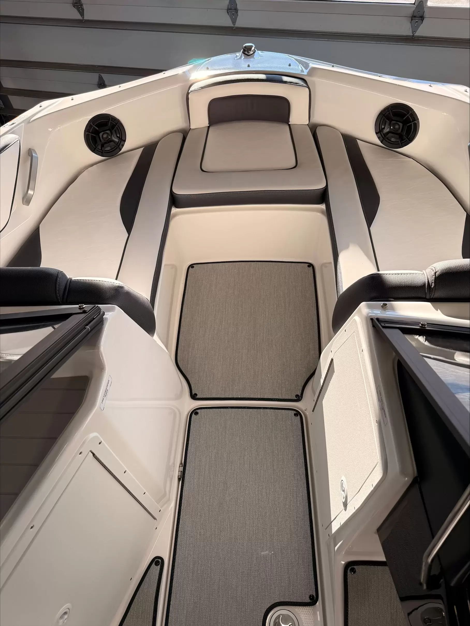 2026 Yamaha Boats SX195 - 11