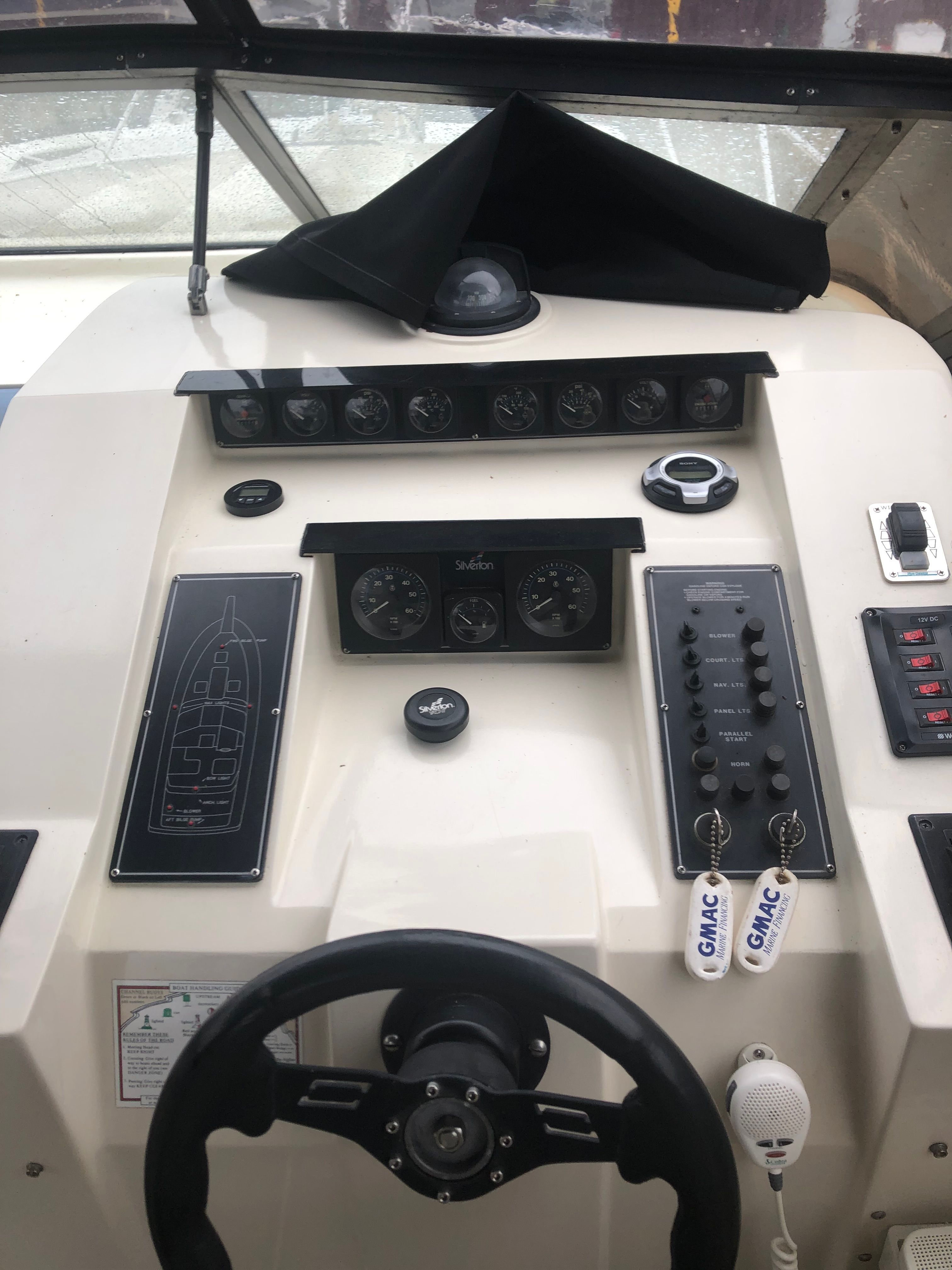 1989 Silverton 34 Express - 16