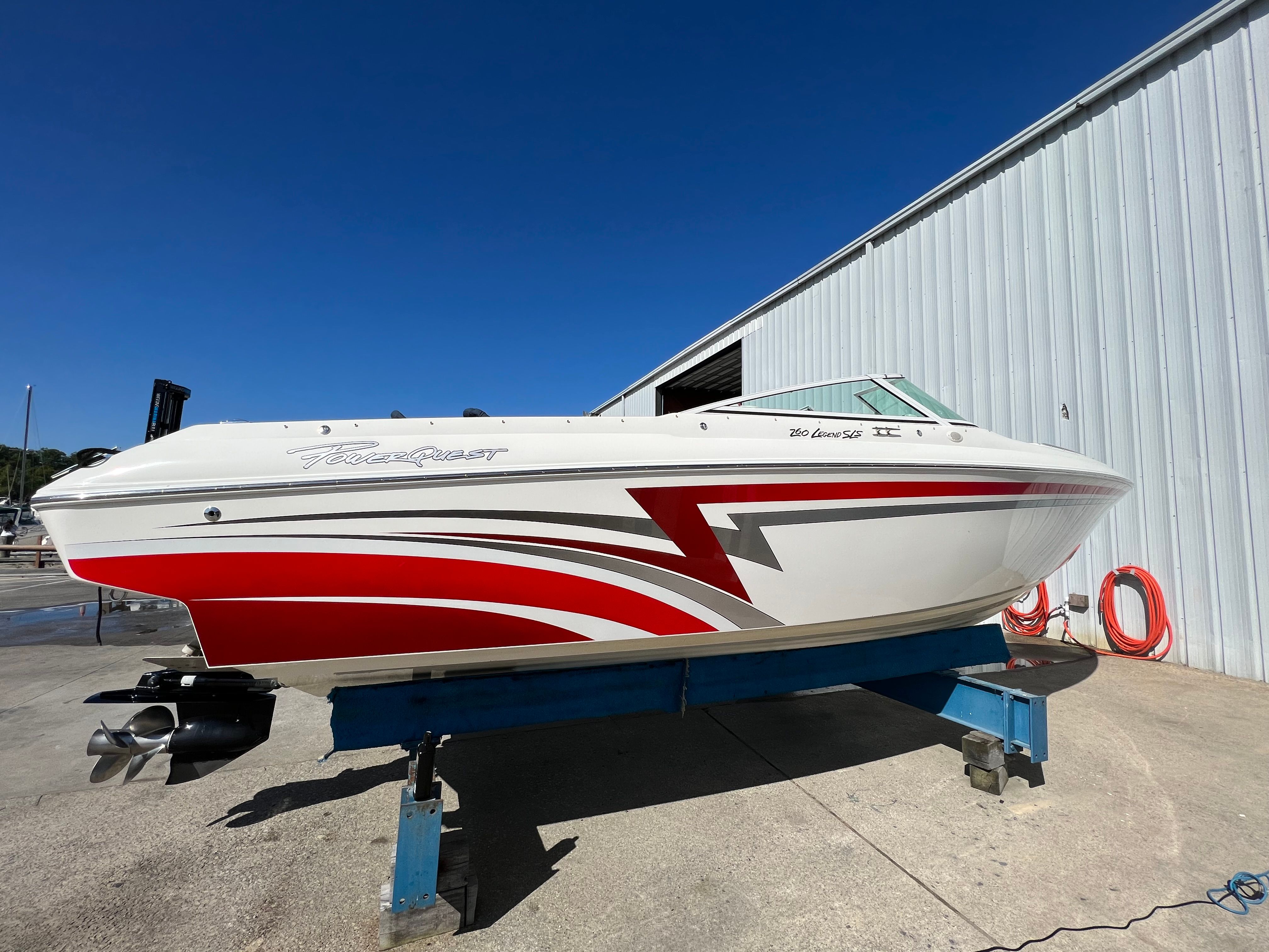 2000 Powerquest 260 SLS Legend