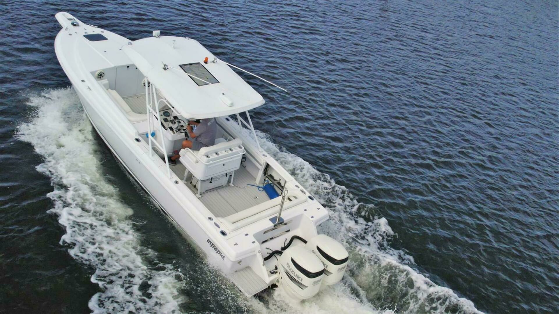2003 Intrepid 32 - Image 43