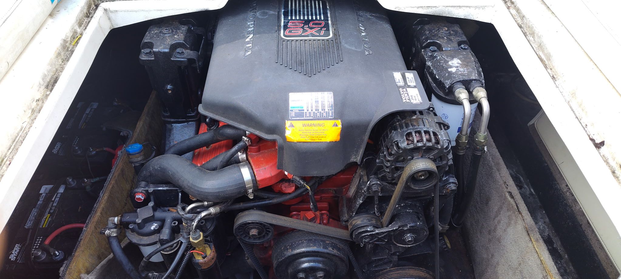 Engine compartment of a 2002 Stingray 240 CR with a 5.0 GXI engine.