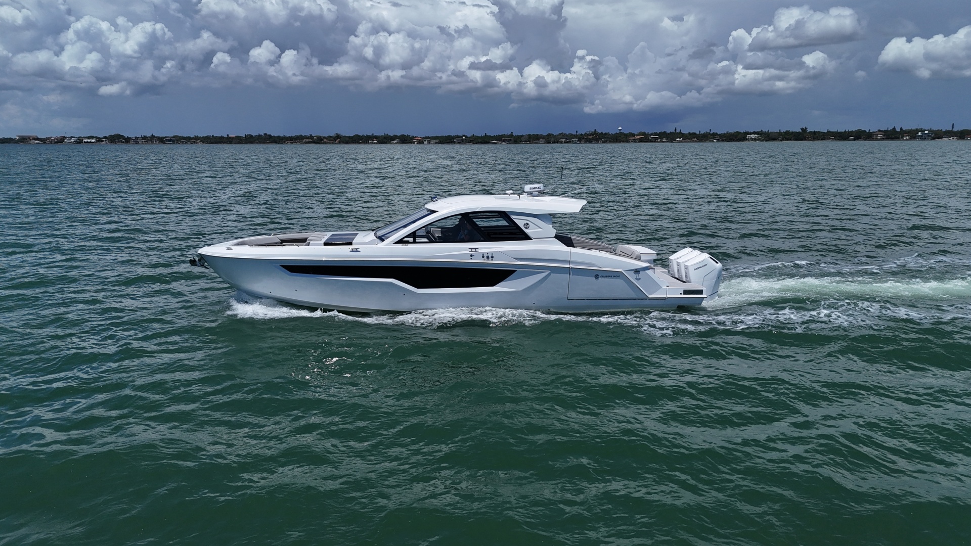 2026 Cruisers Yachts 50GLS OB - Image 35