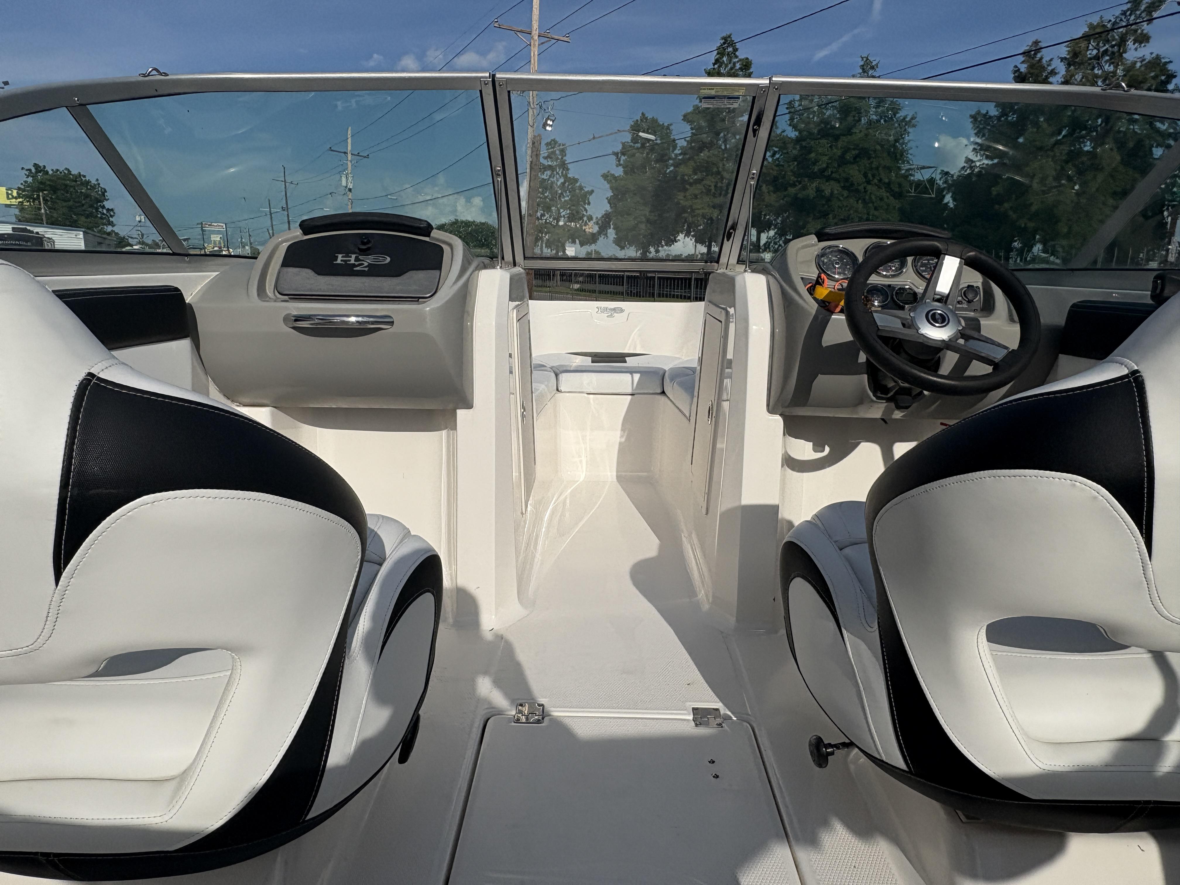 2017 Chaparral 19 H2O Sport - 10