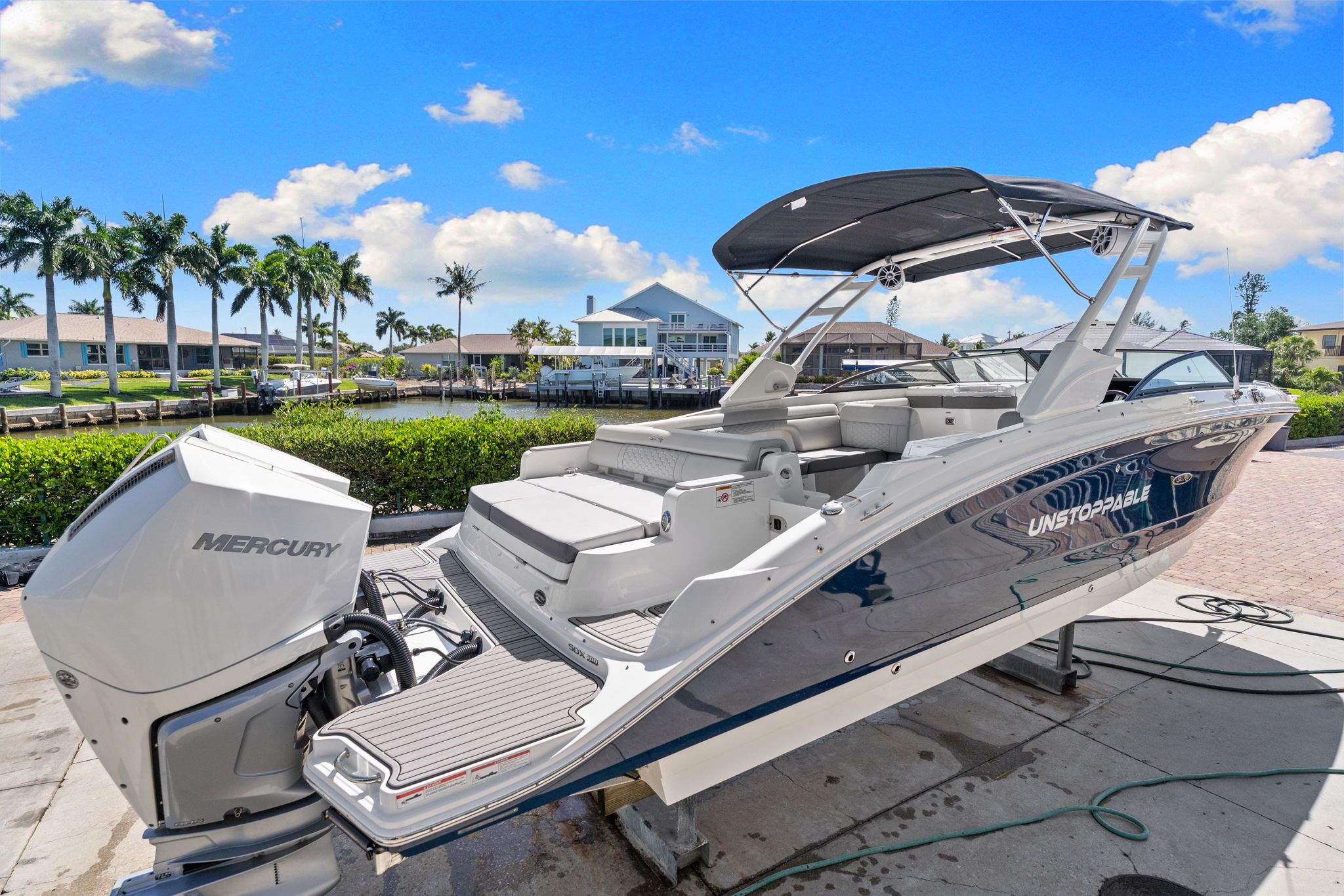2023 Sea Ray SDX 290 Outboard - 3