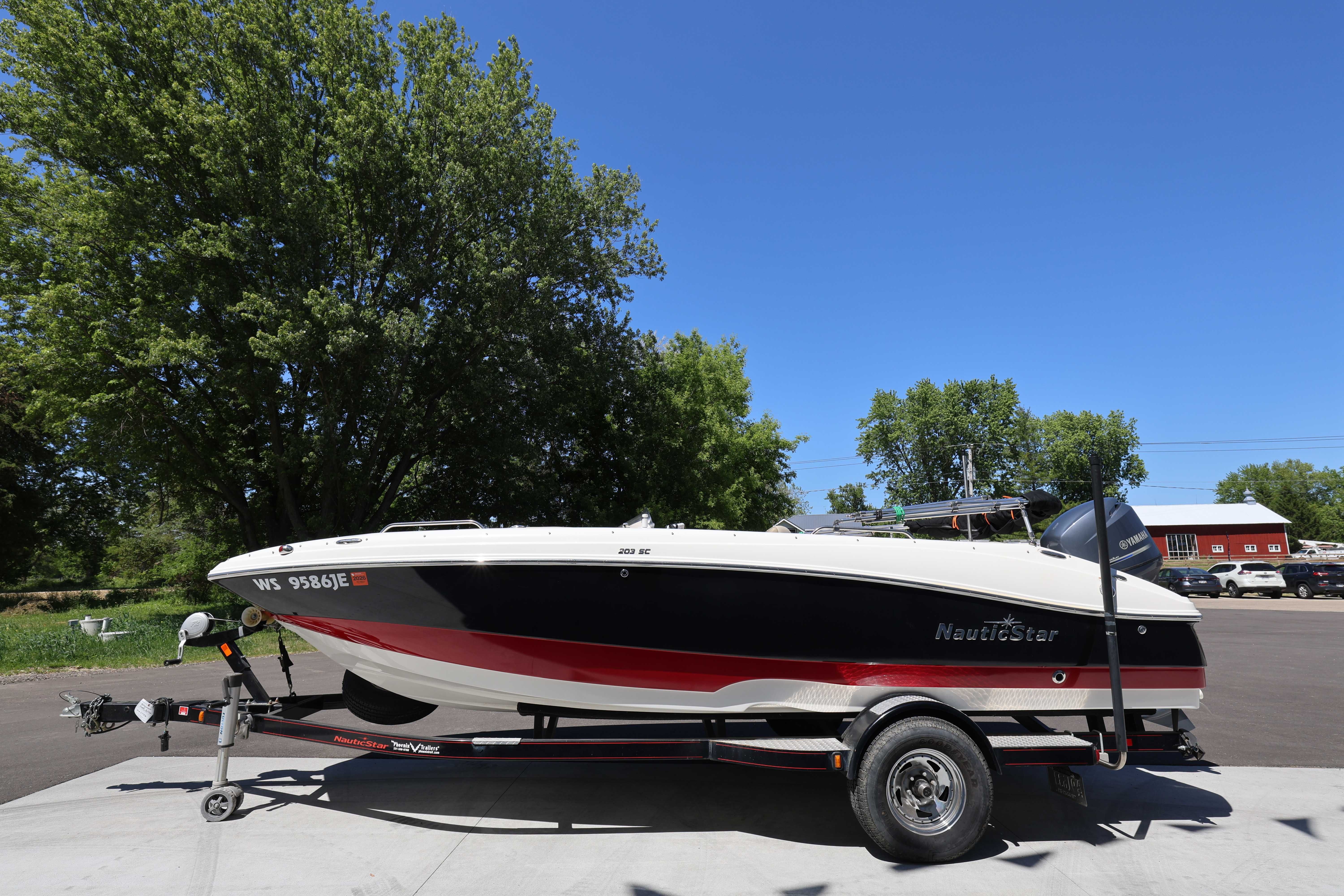 2014 NauticStar 203 SC Sport Deck