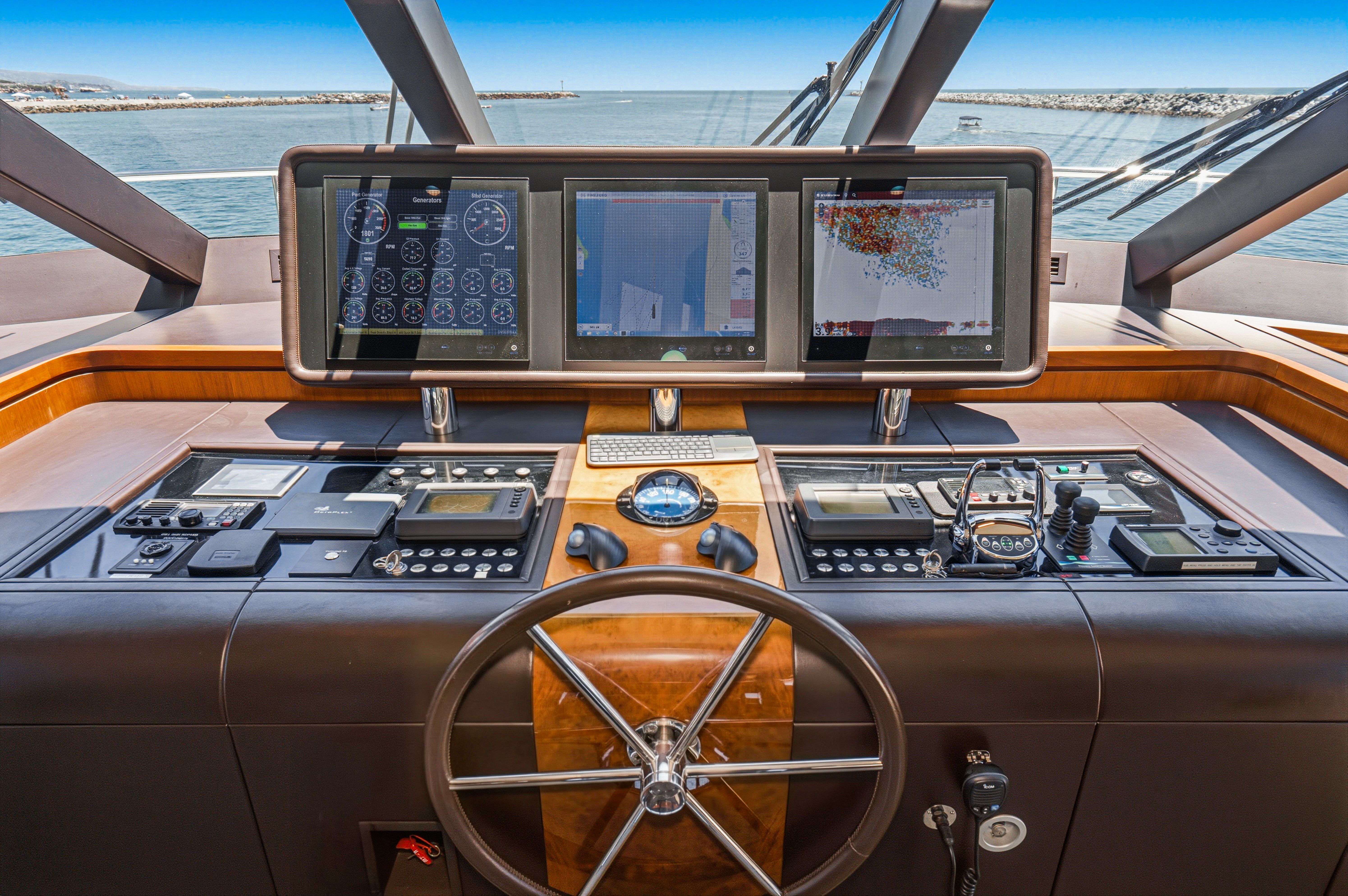2015 Ocean Alexander 90 Skylounge Motoryacht - 64