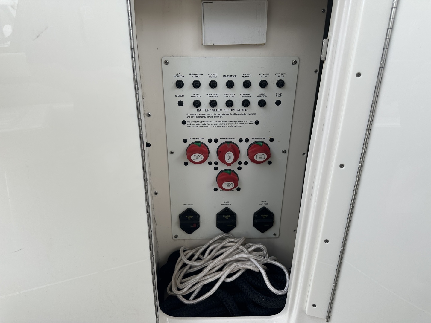 2005 Chaparral Signiyure 350 - Image 44