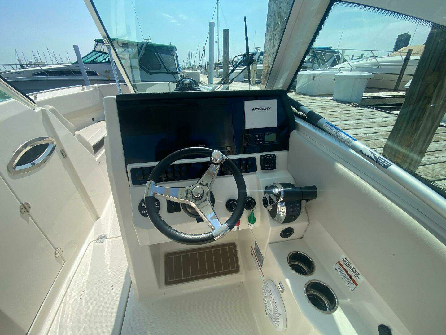 2022 Sailfish 276 Dual Console - Image 18