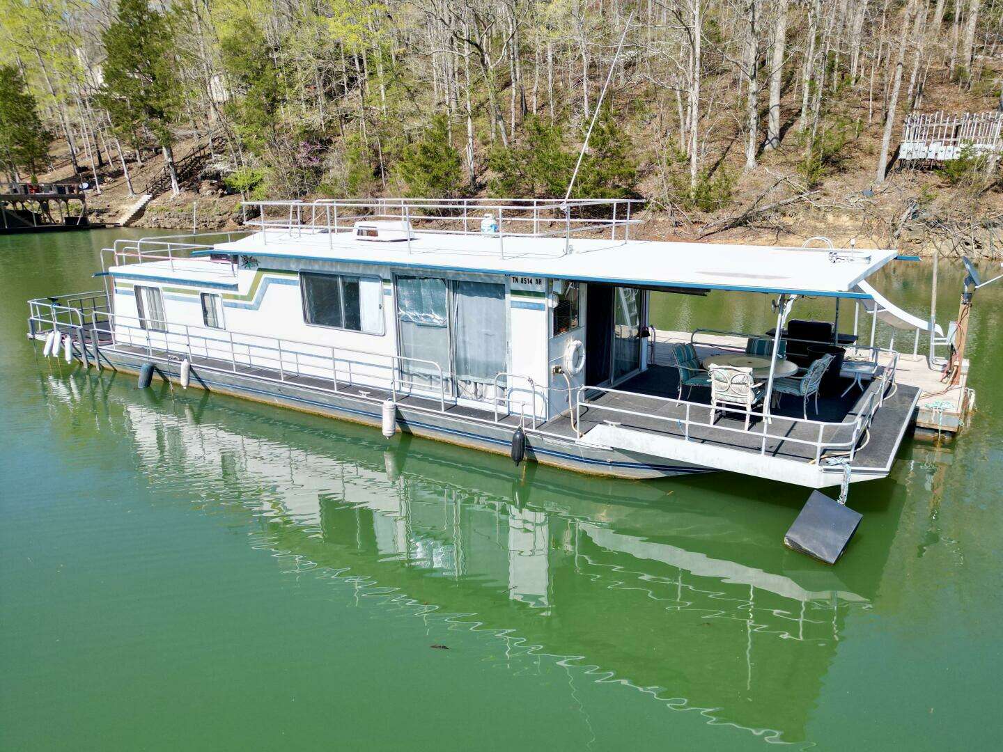 1977 Sumerset 14 x 58 Aluminum Hull Houseboat with Catwalks - Image 5