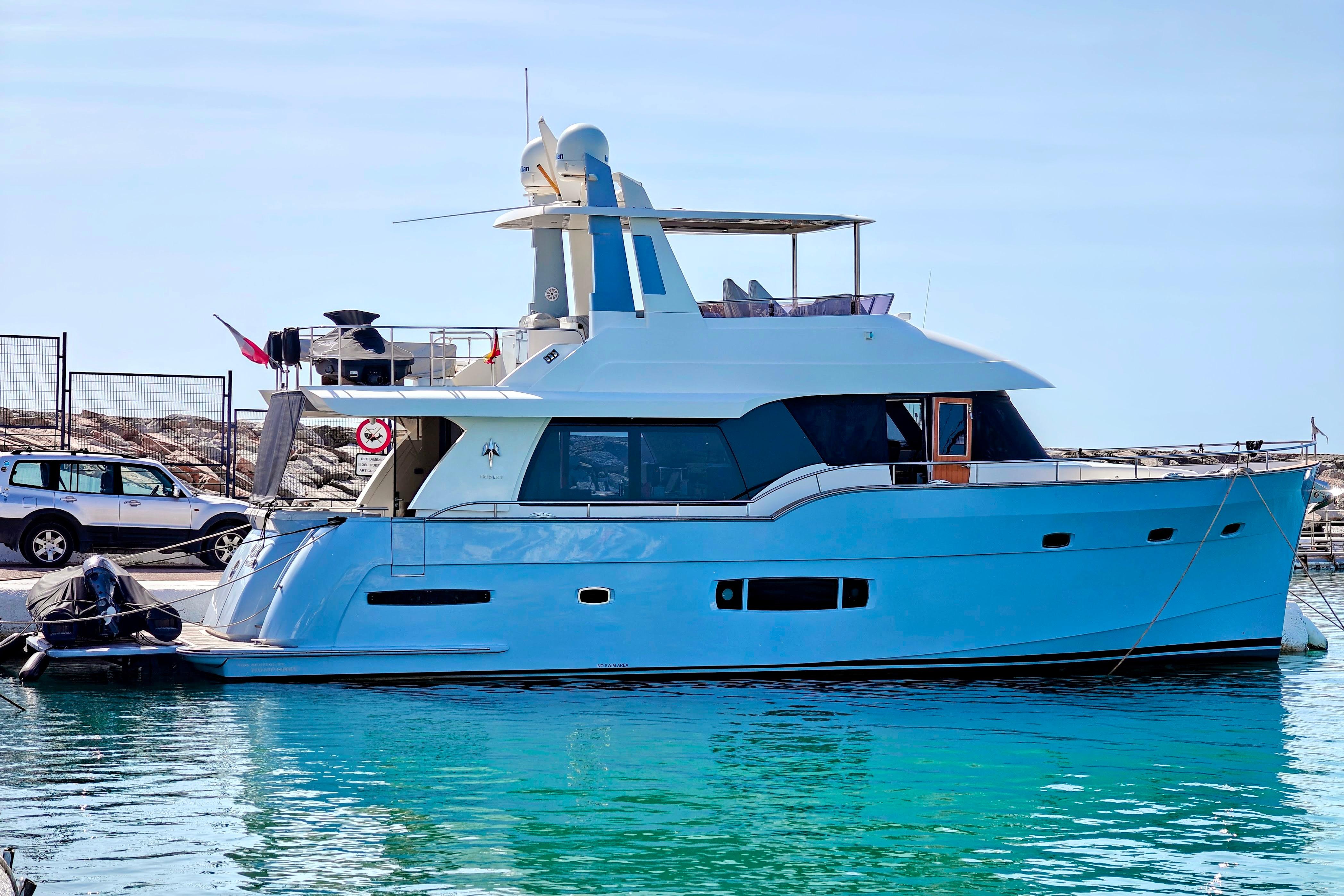 2016 Outer Reef Trident 620