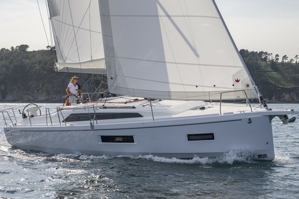 2026 Beneteau 37.1