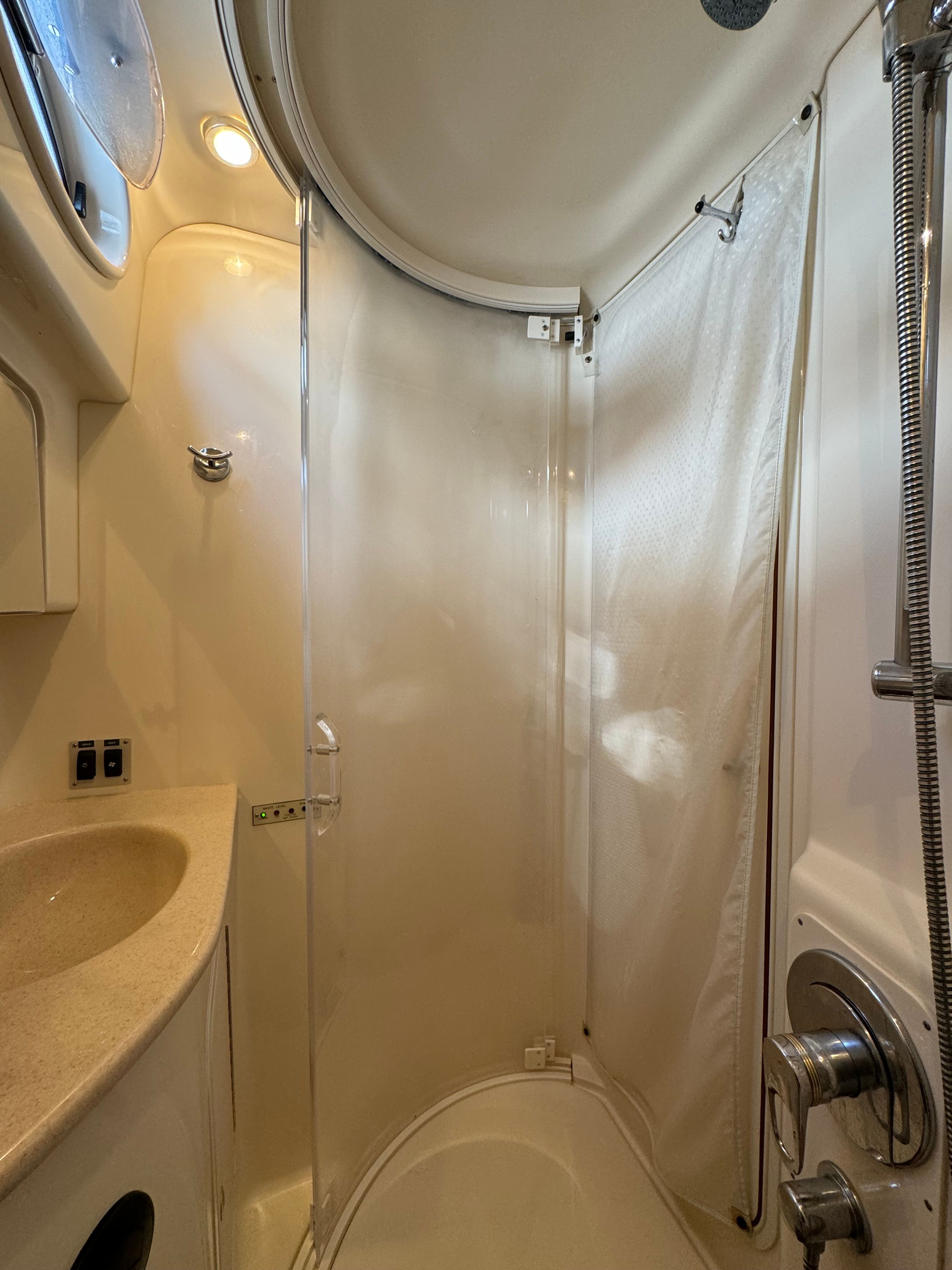 2002 Sea Ray 360 Sundancer - 25