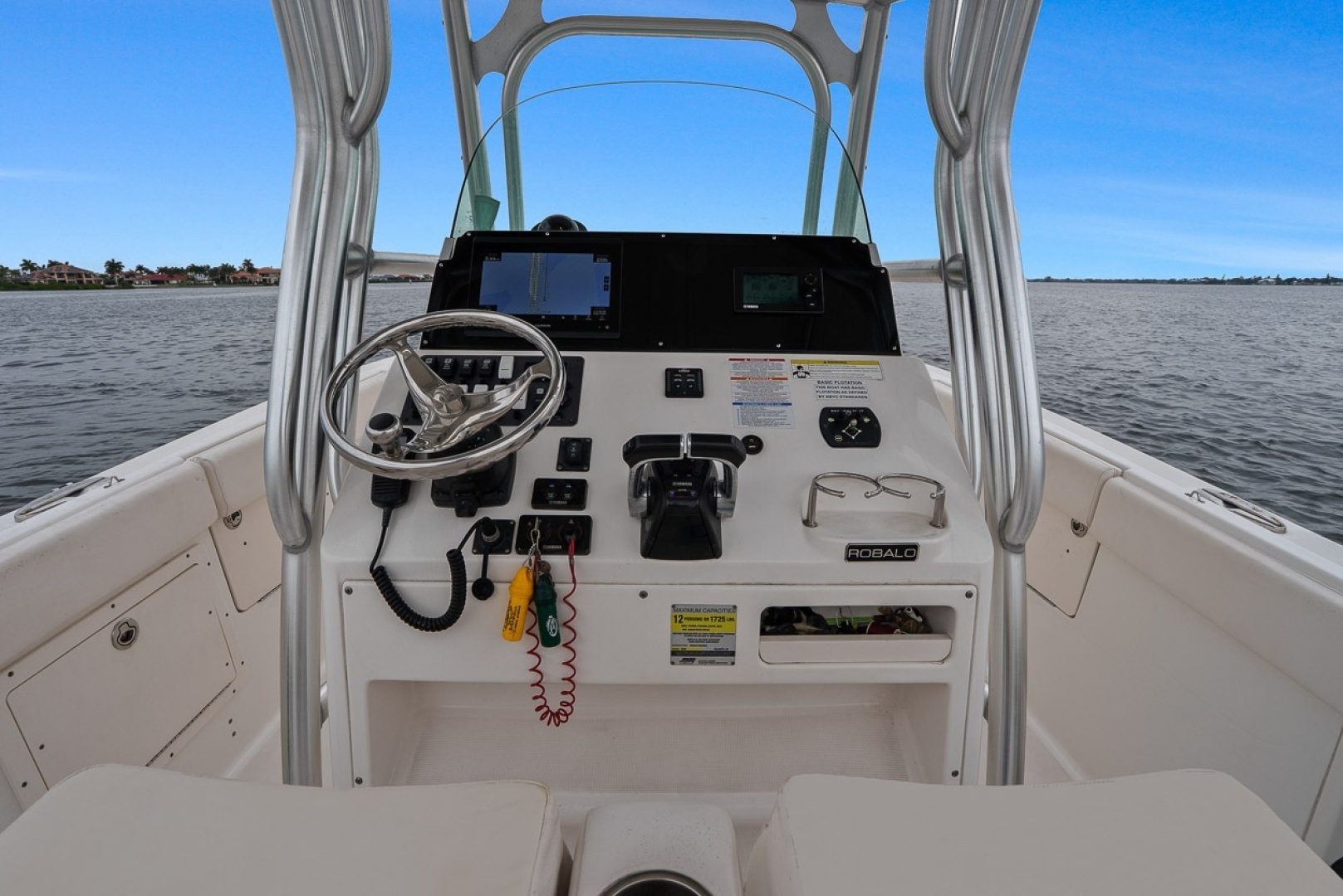 2013 Robalo R260 - Image 2