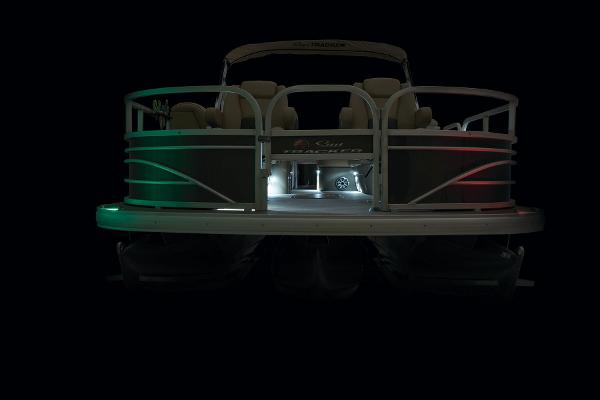 Sun Tracker Sportfish 24 XP3