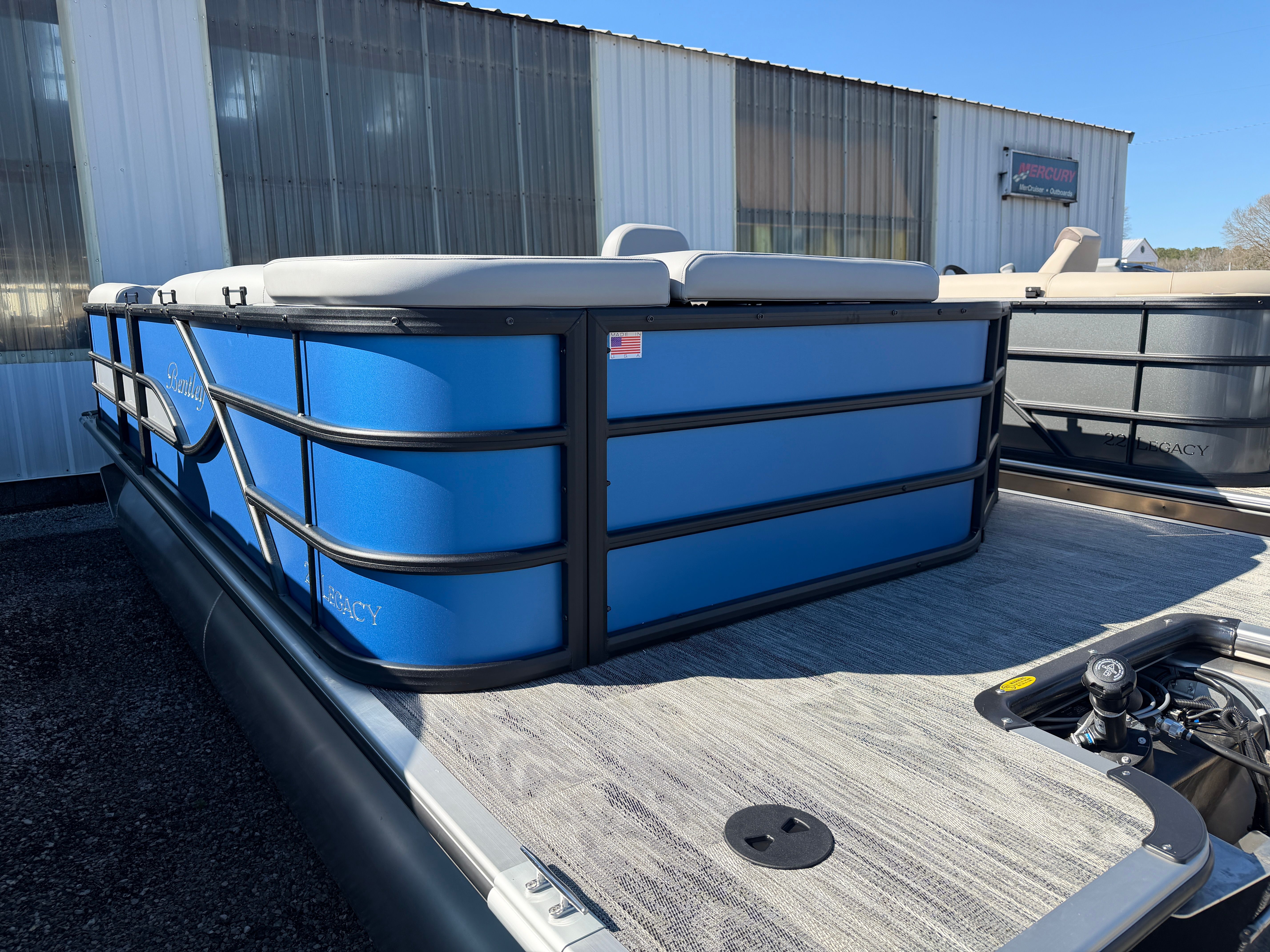 2026 Bentley Pontoons Legacy 200 Cruise