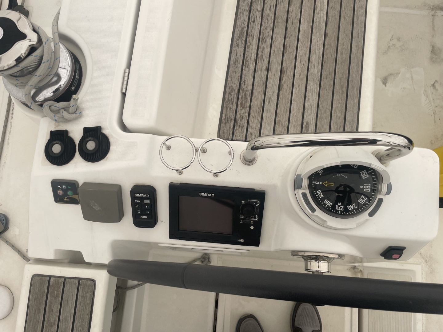 2013 Beneteau Oceanis 45 - Image 6