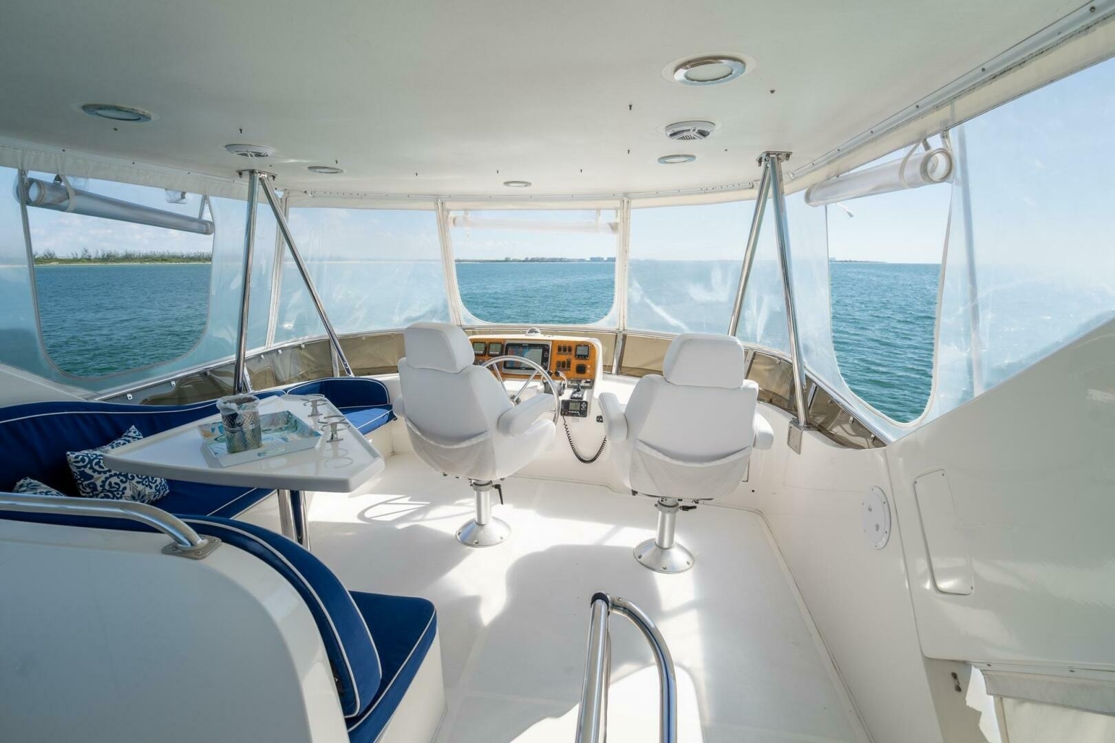 2007 Ocean Alexander 52 Sedan - Image 10