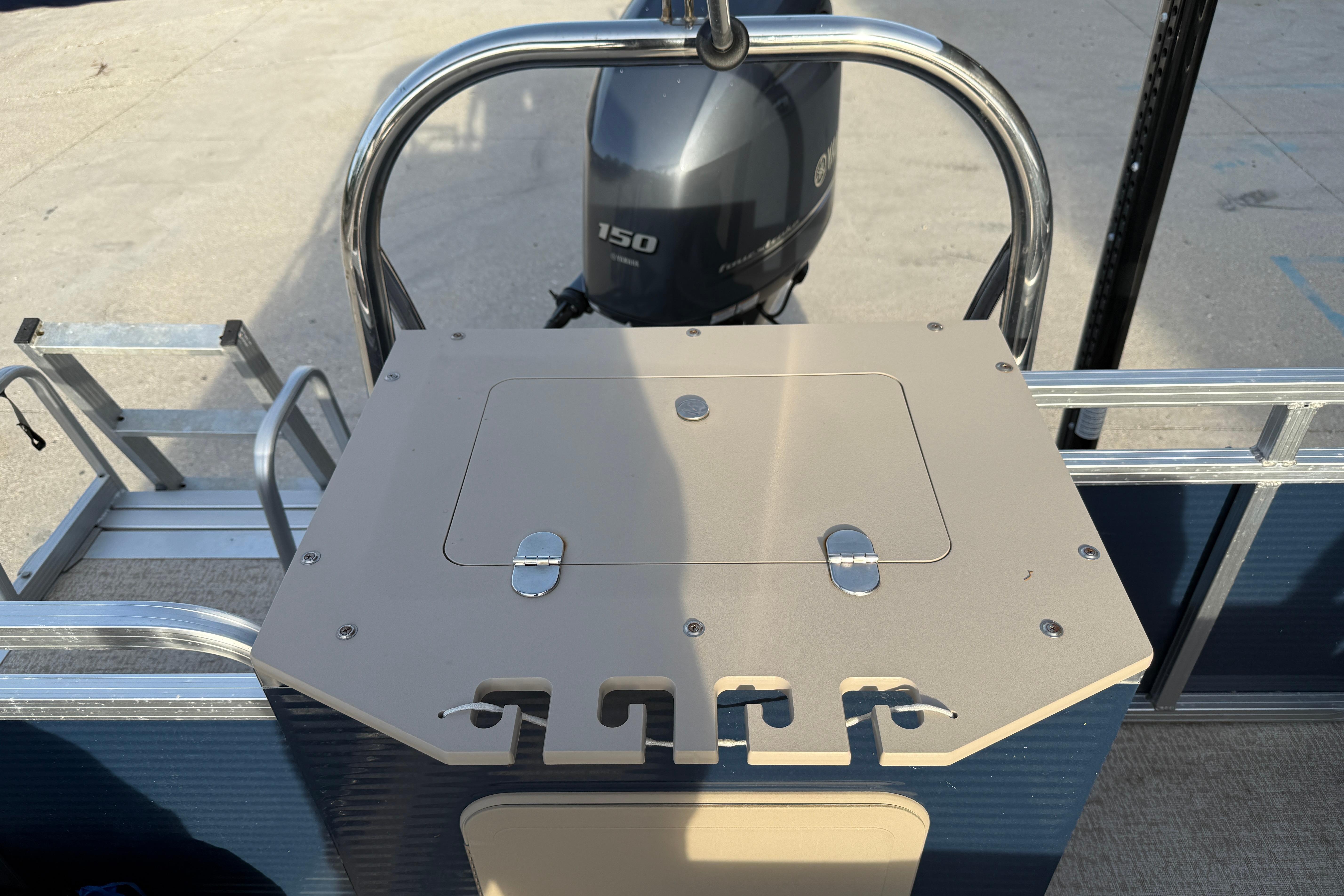 2019 Avalon Venture Fish N Cruise boat with Yamaha 150 engine, rear view.