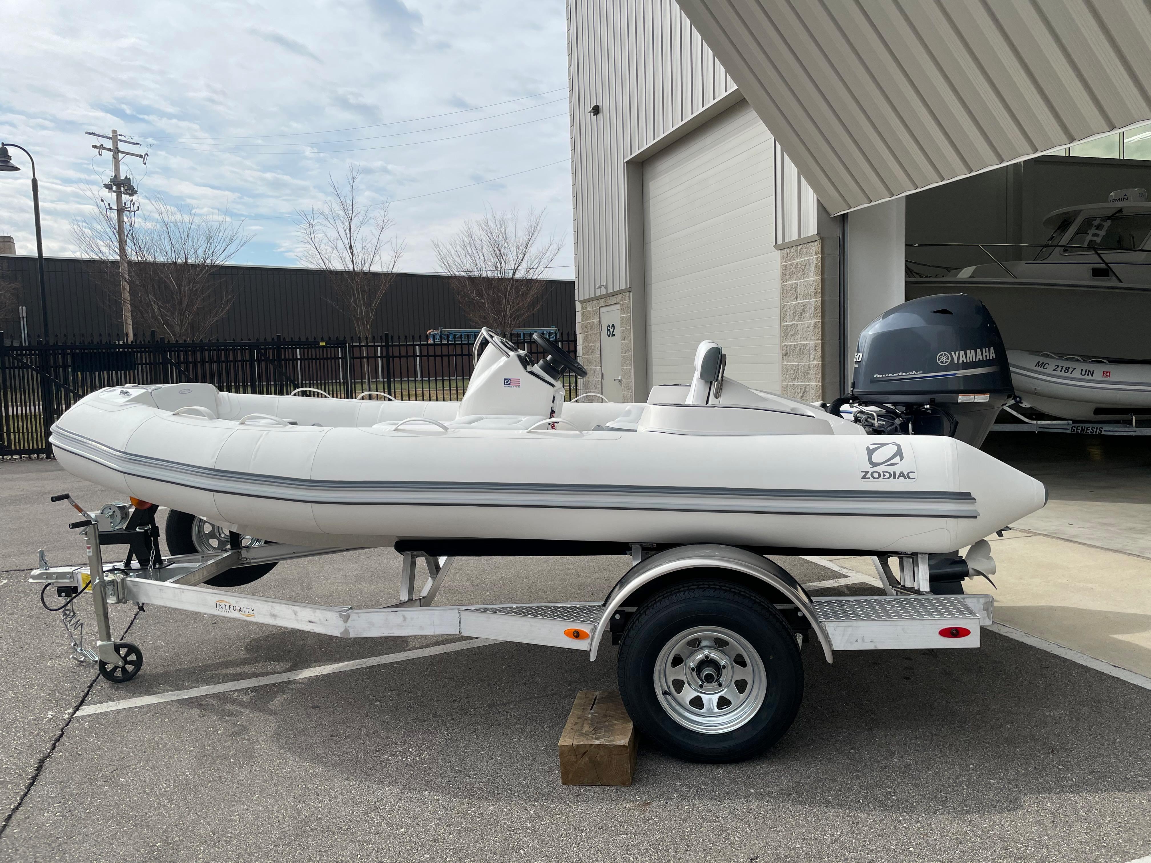 2026 Zodiac Yachtline 440