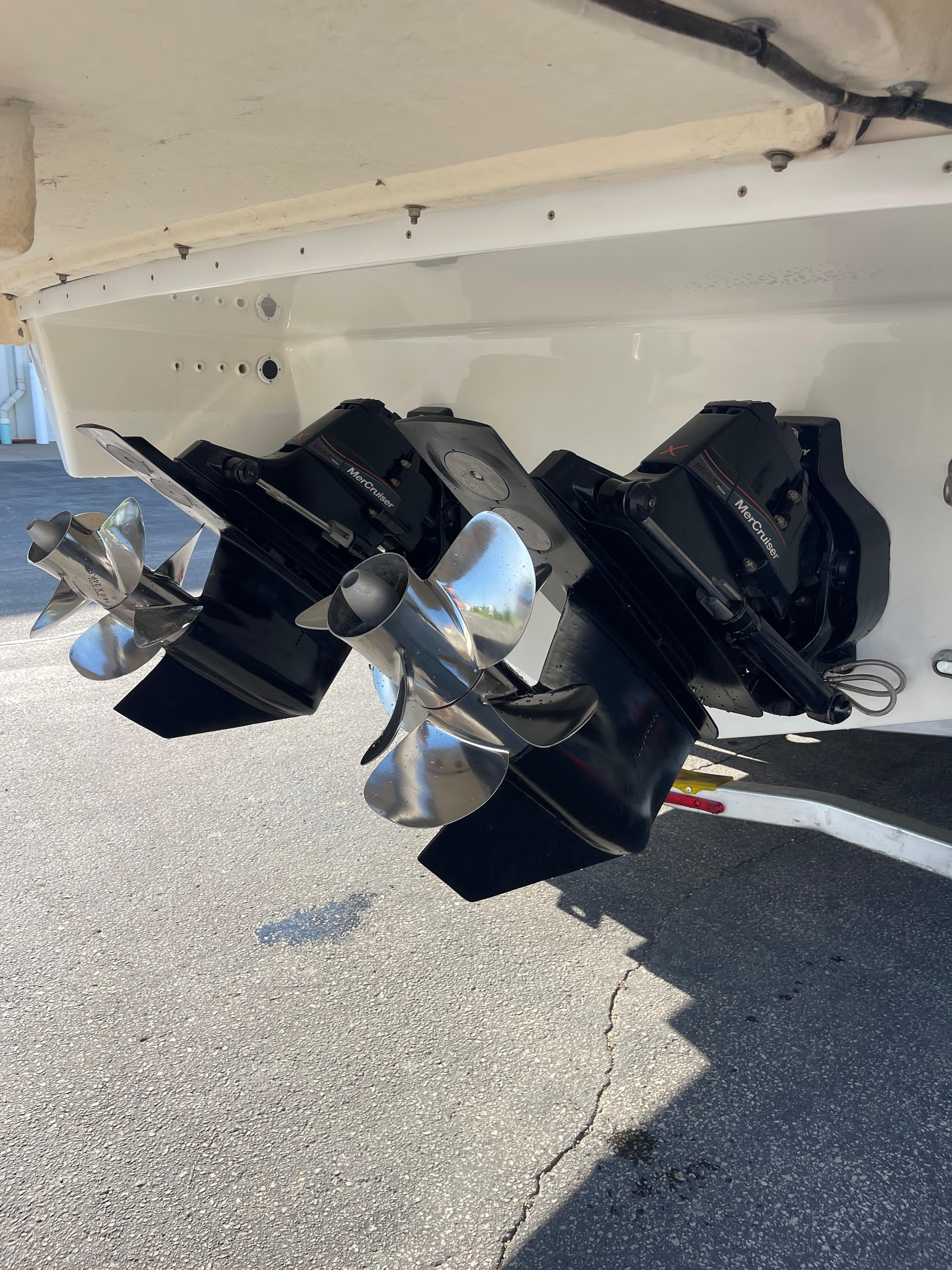 2019 Formula 350 Crossover Bowrider - 8