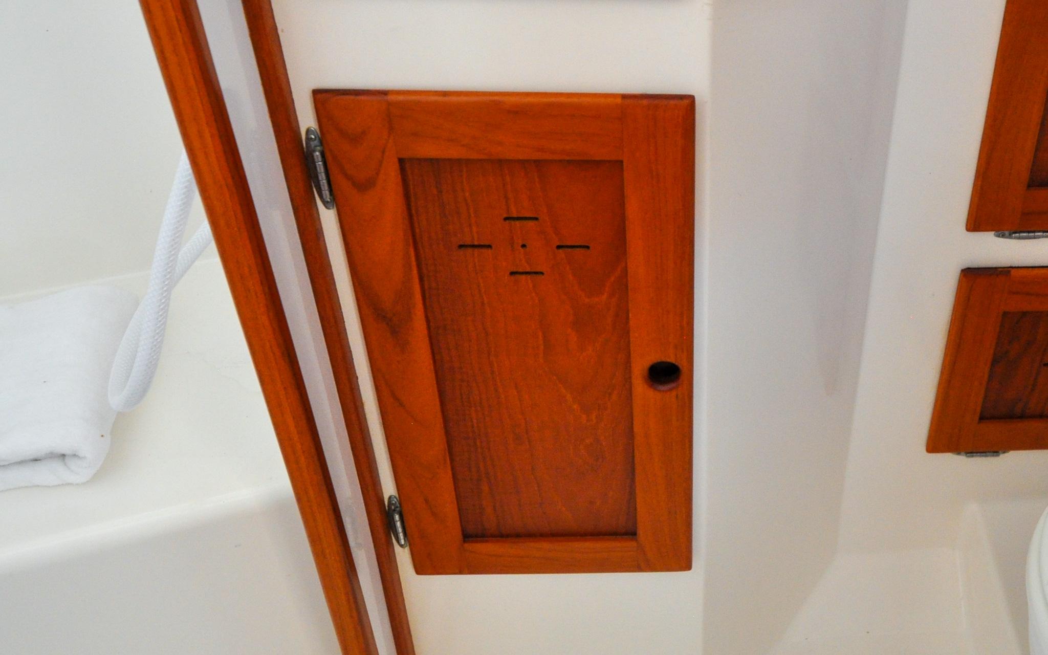 Wilbur 34 - Kingfisher - Cabin - Head - Storage