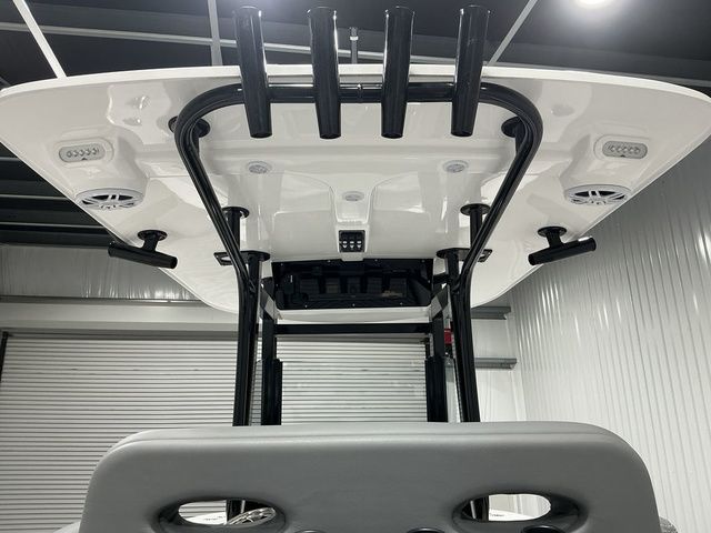 2026 NauticStar 242 Offshore - 11
