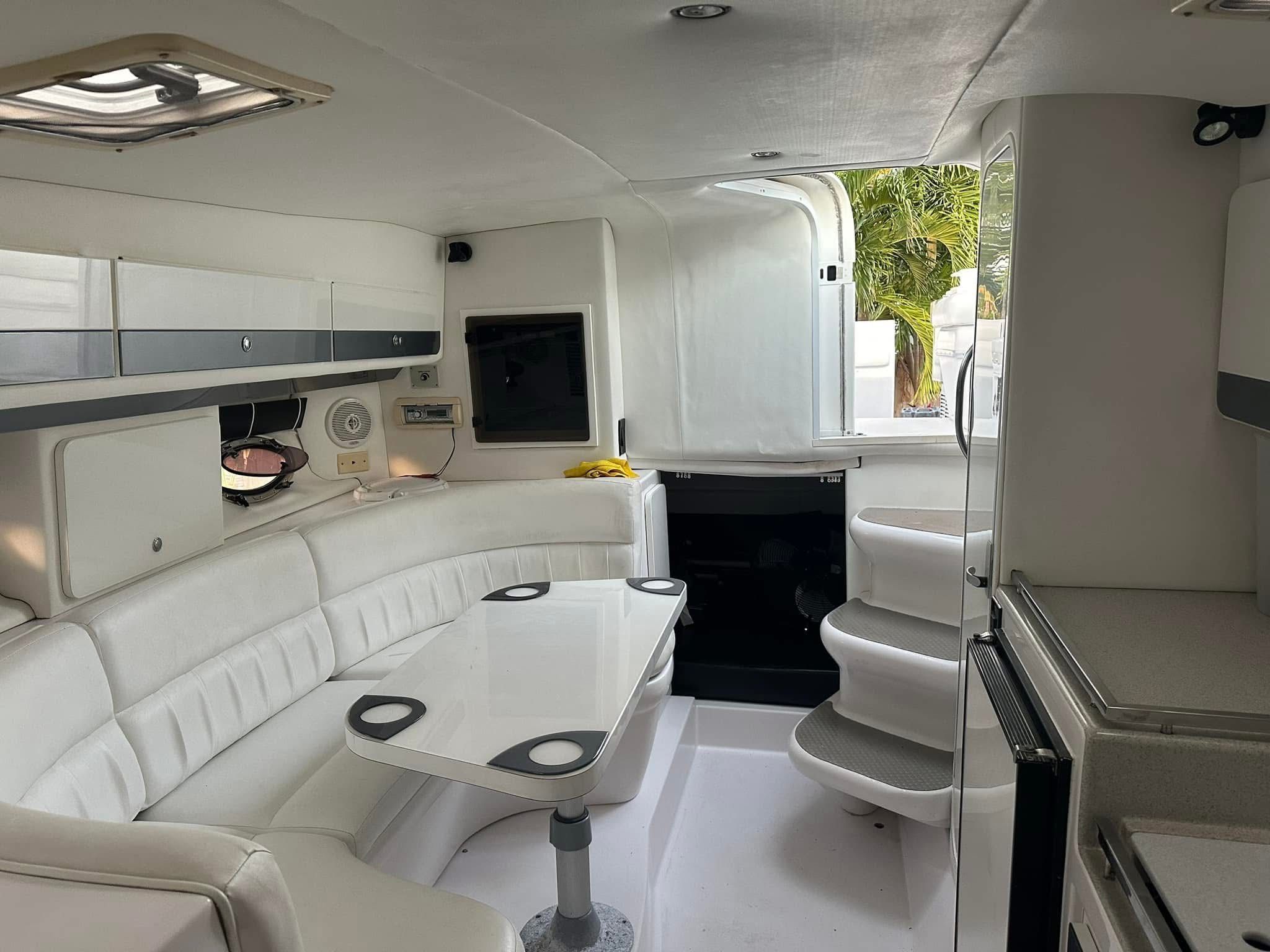 1999 Donzi 3250 LXC - 7