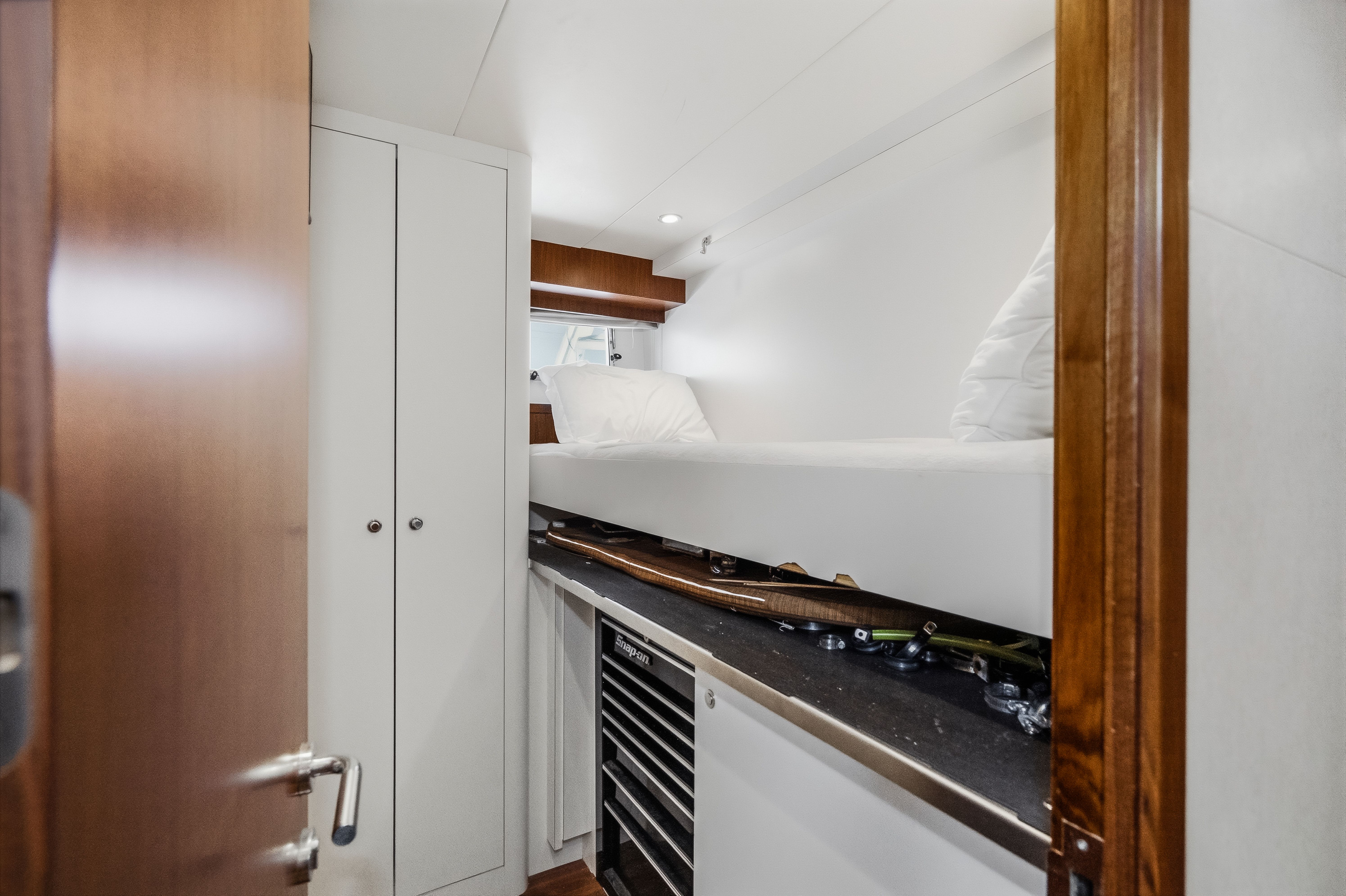 2015 Ocean Alexander 90 Skylounge Motoryacht - 110