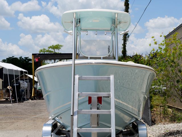 2027 Bulls Bay 230 Center Console - 61