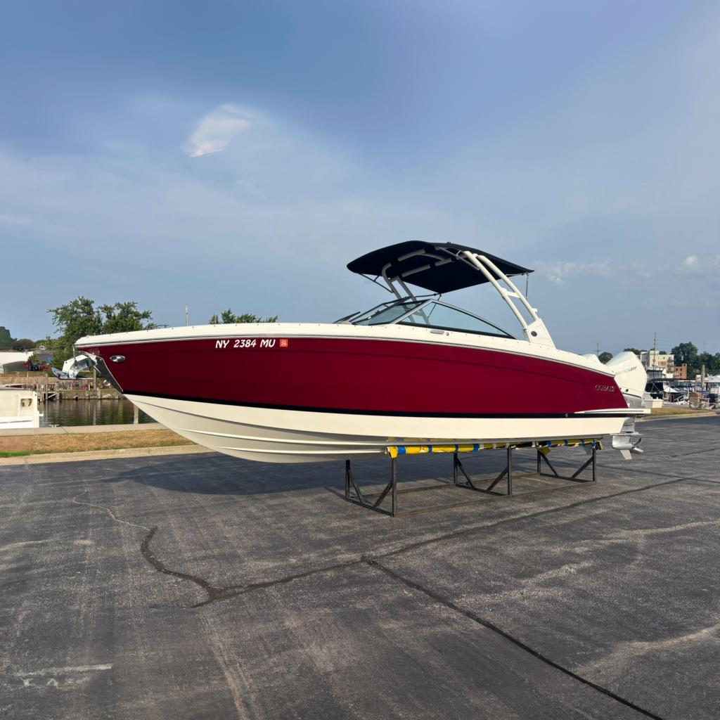 2024 Cobalt R8 Outboard