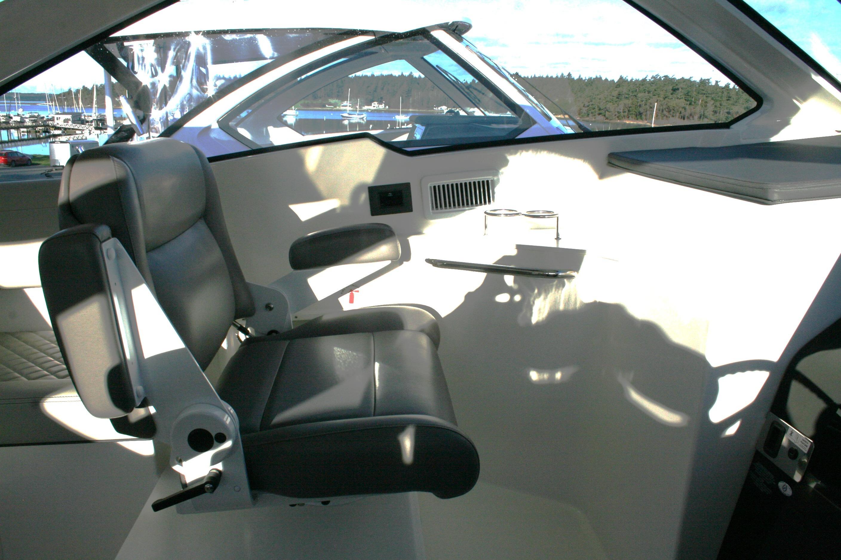 2025 Pursuit OS 405 Offshore boat interior with leather seating and modern design.