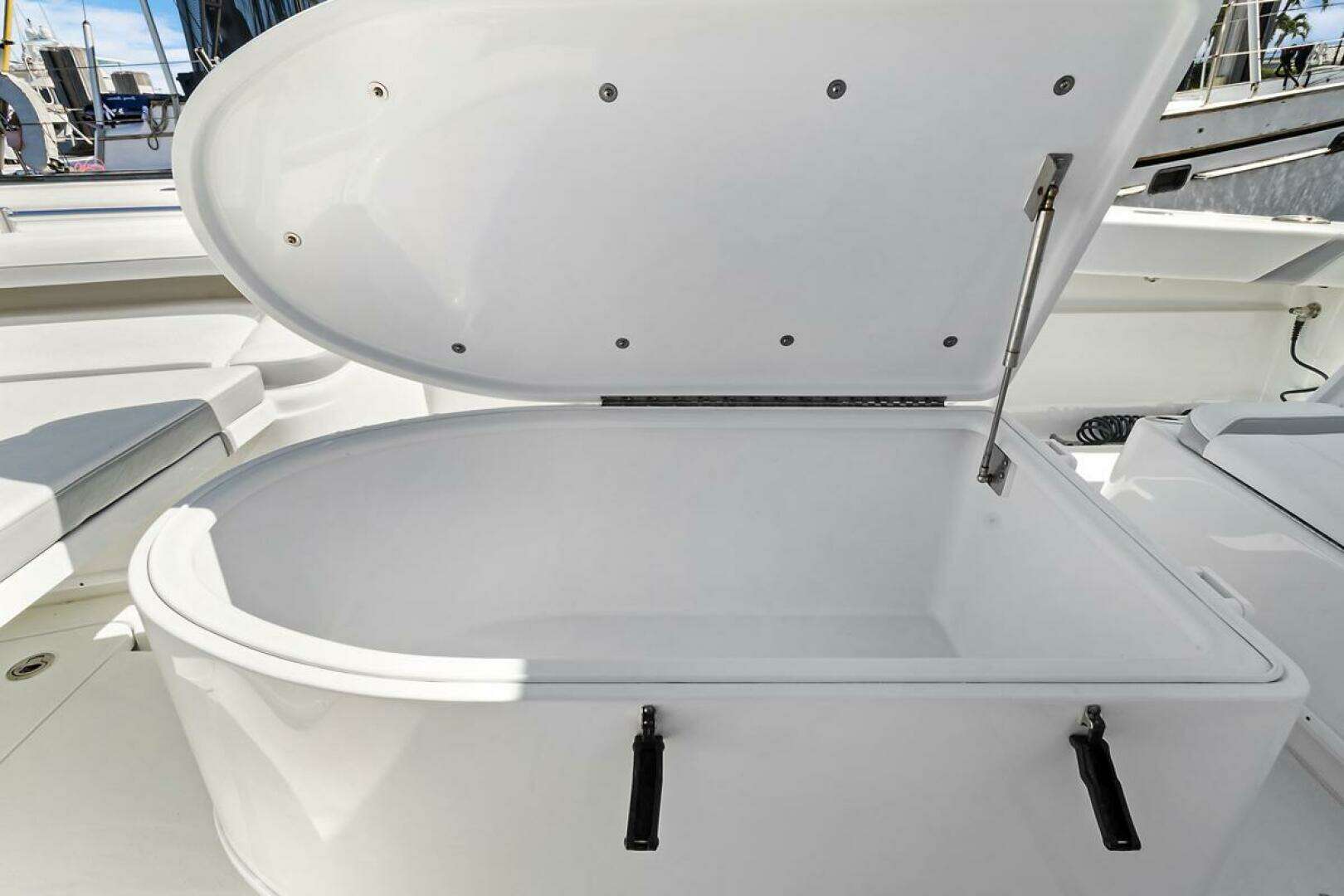 2020 Yellowfin Center Console - Image 13