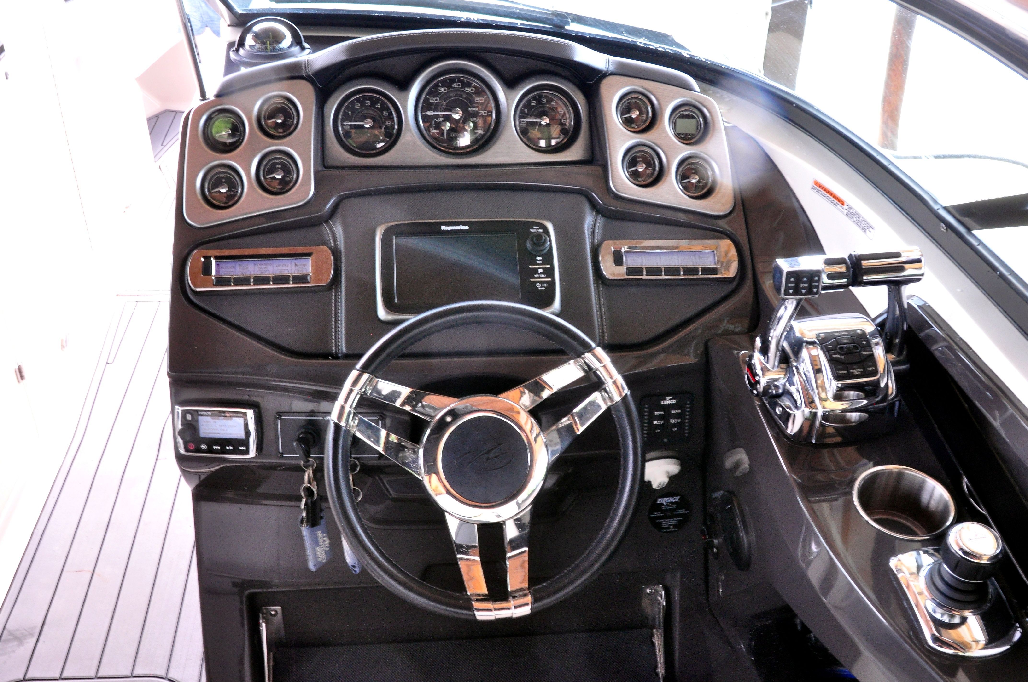 2014 Monterey 328SS Super Sport - 94