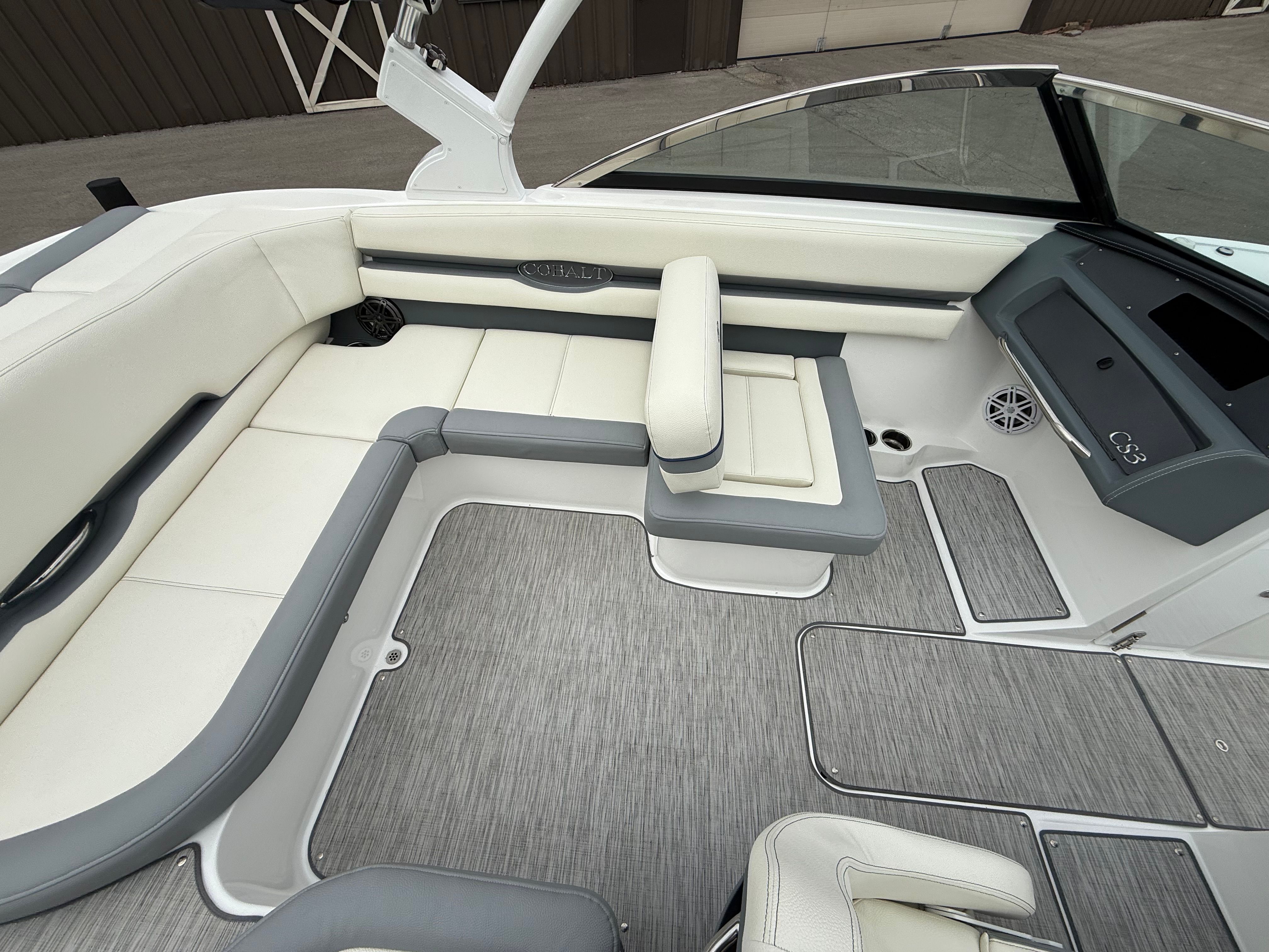 2022 Cobalt CS23 Surf - 24