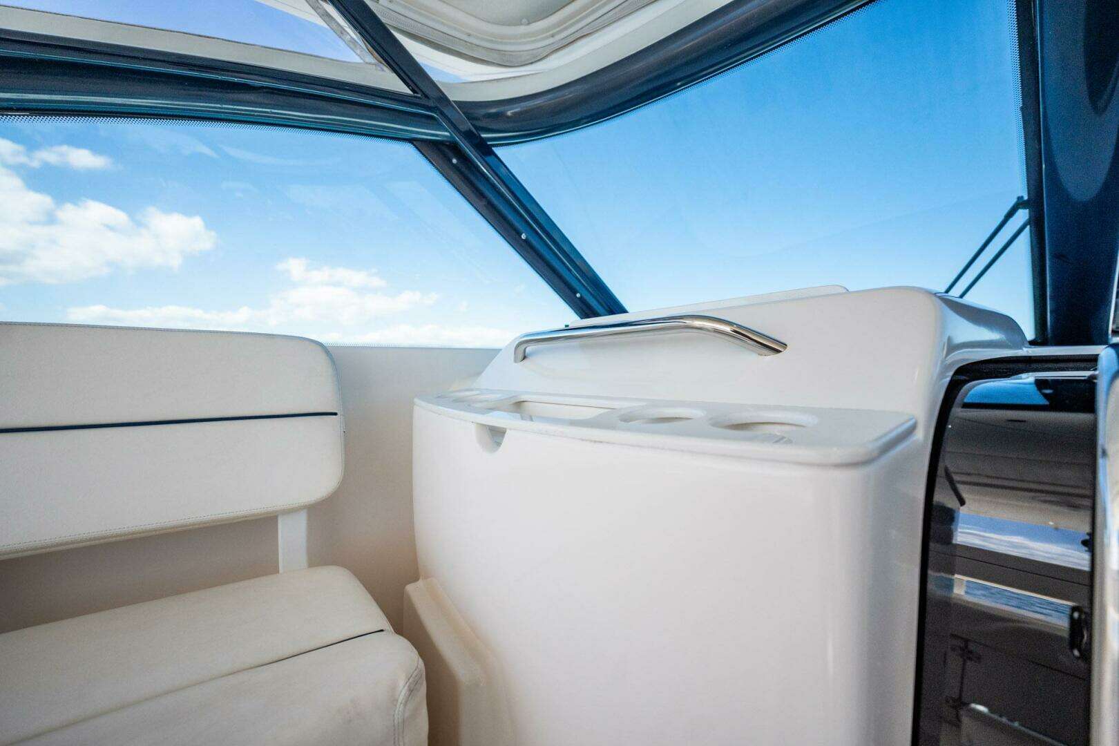 2004 Tiara Yachts 4200 Open - Image 35