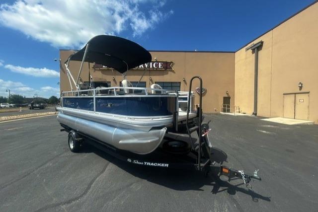 2026 Sun Tracker Bass Buggy 18 DLX