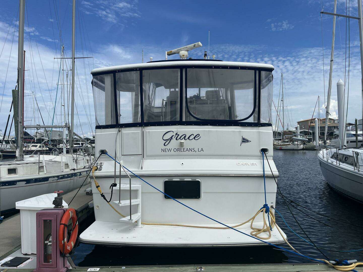 1995 Carver 440 Aft Cabin - Image 16