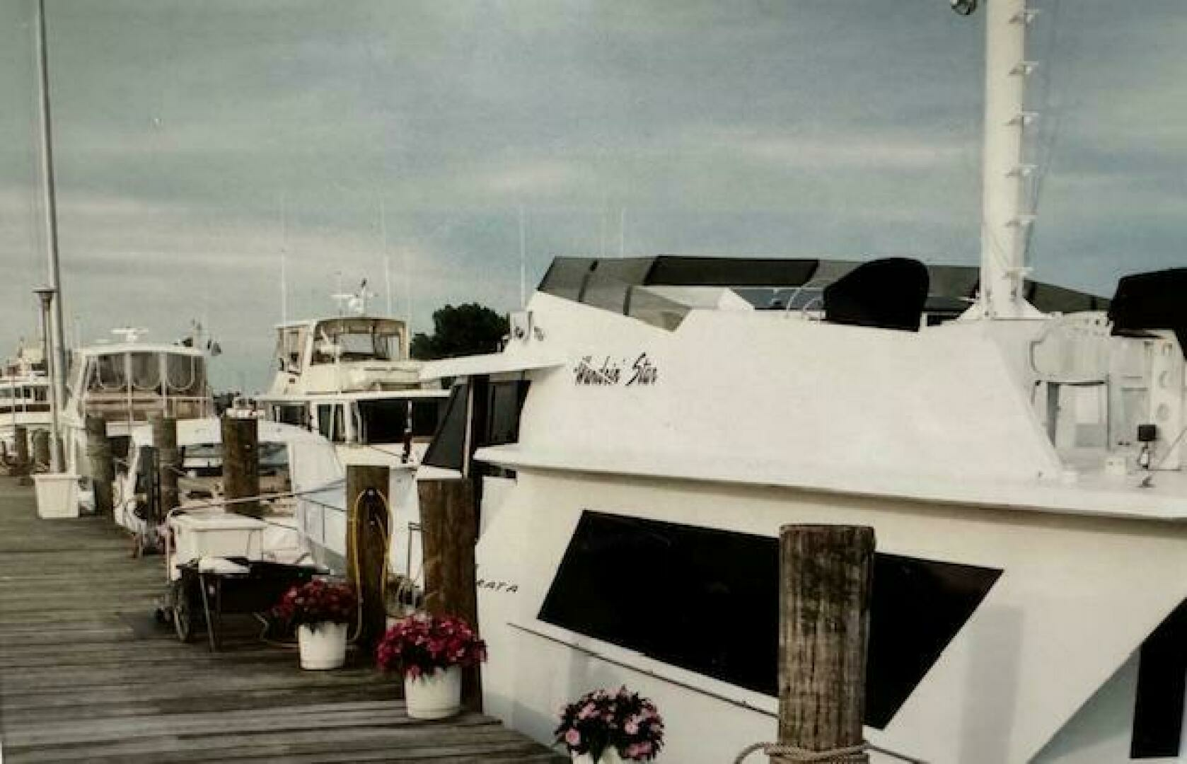 1990 Motor Yacht 70 Brata - Image 6